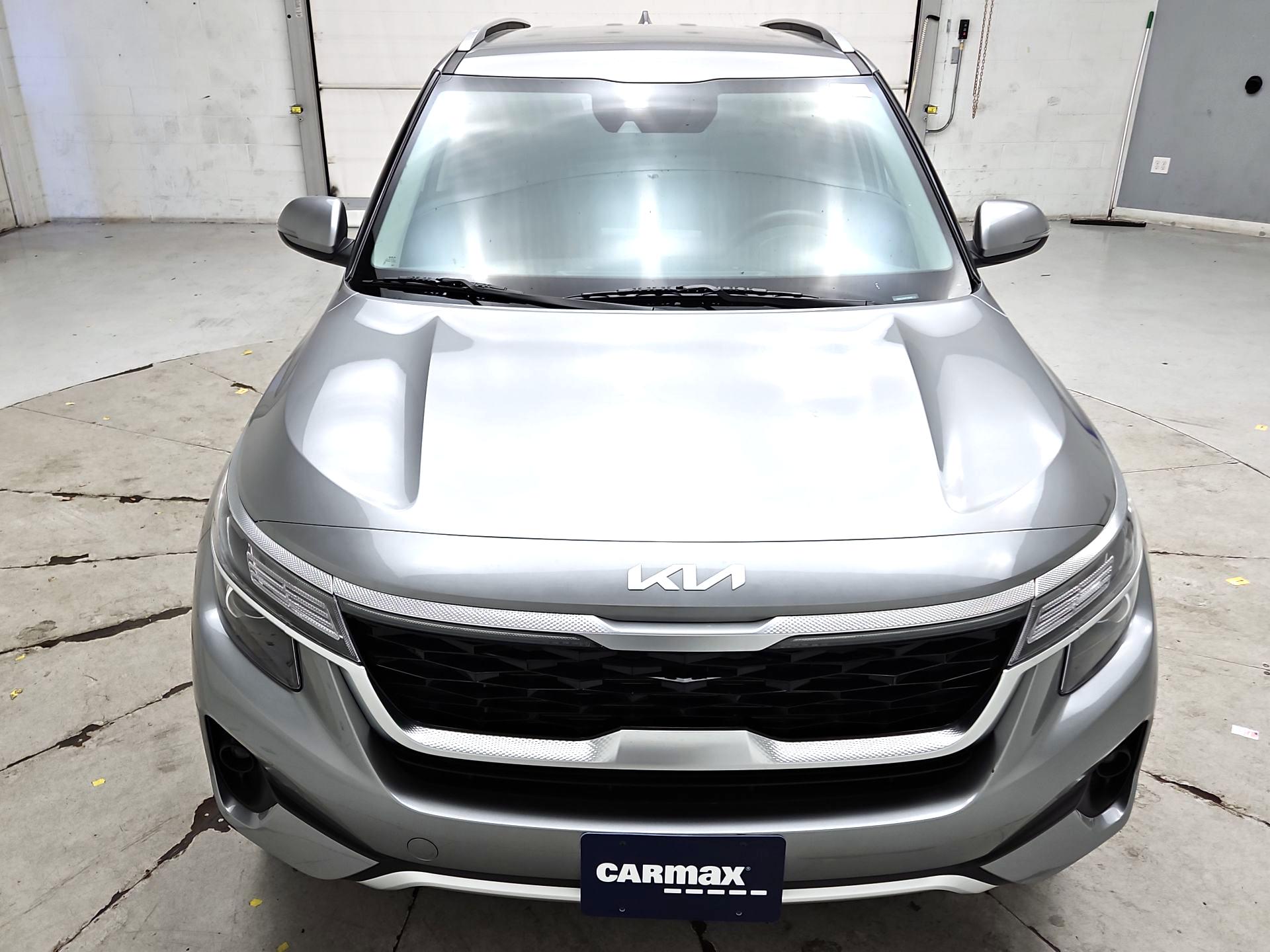 Thumbnail: 2023 Kia Seltos - 2