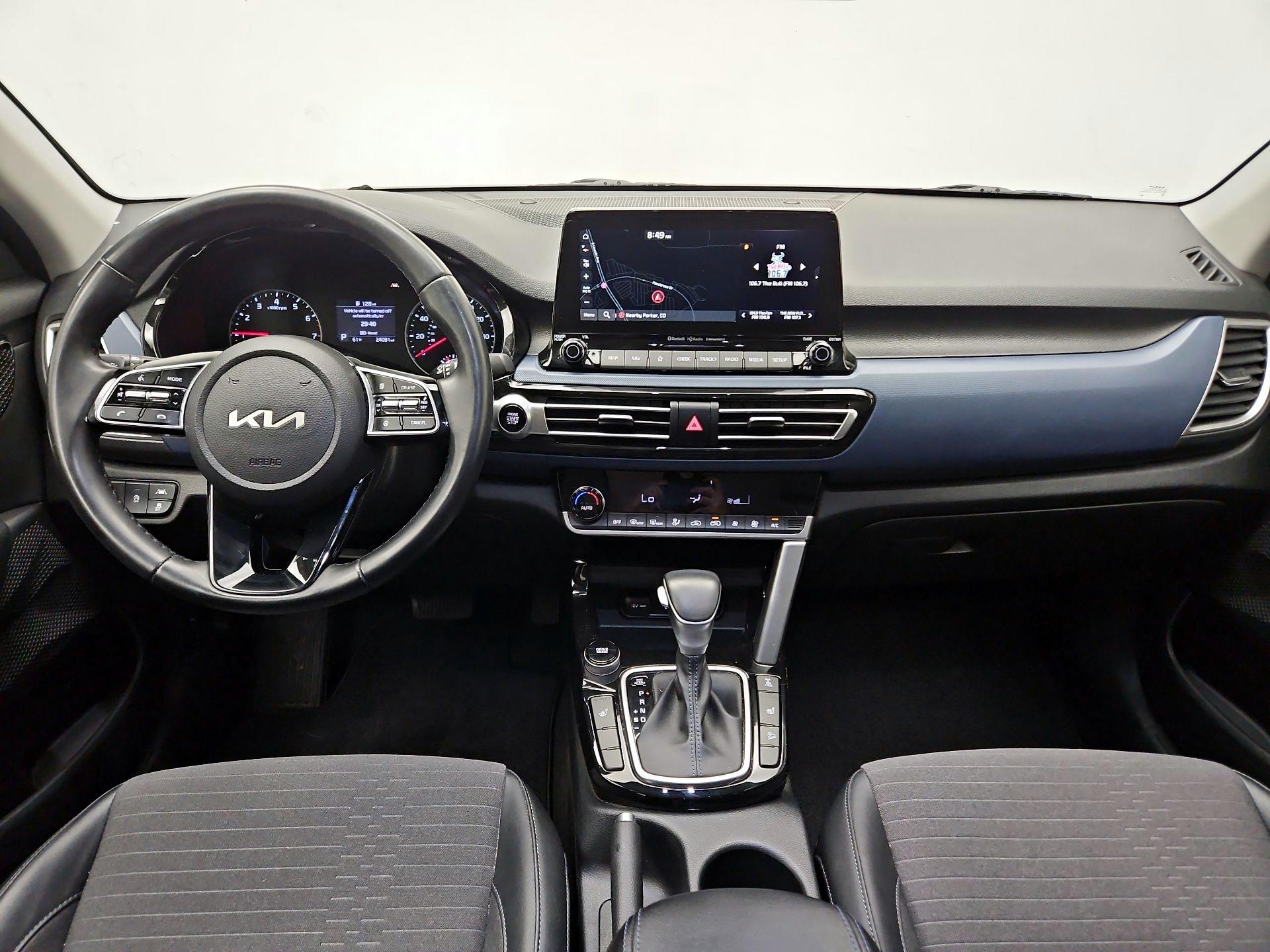 Thumbnail: 2023 Kia Seltos - 8