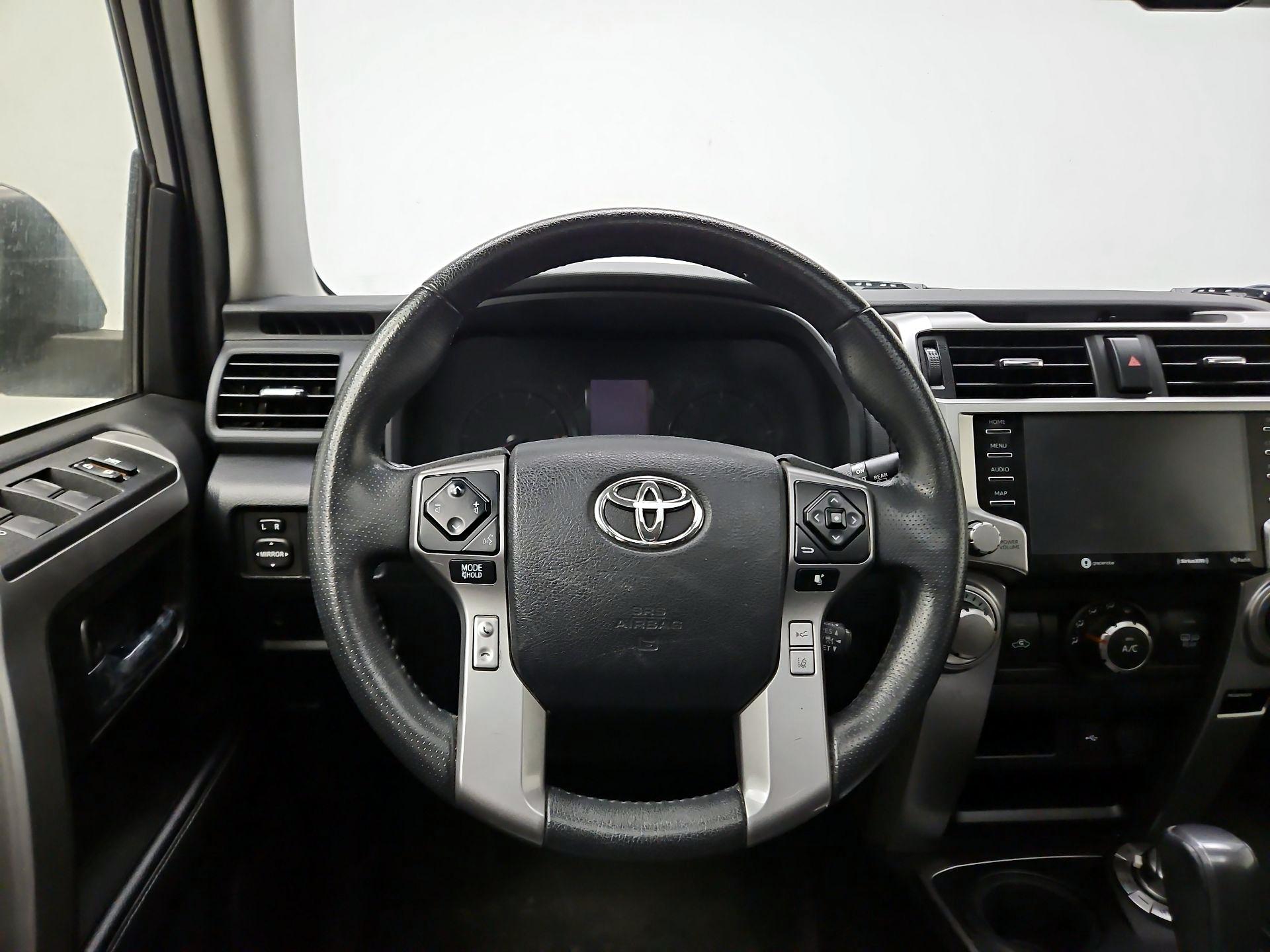 Thumbnail: 2020 Toyota 4Runner - 10