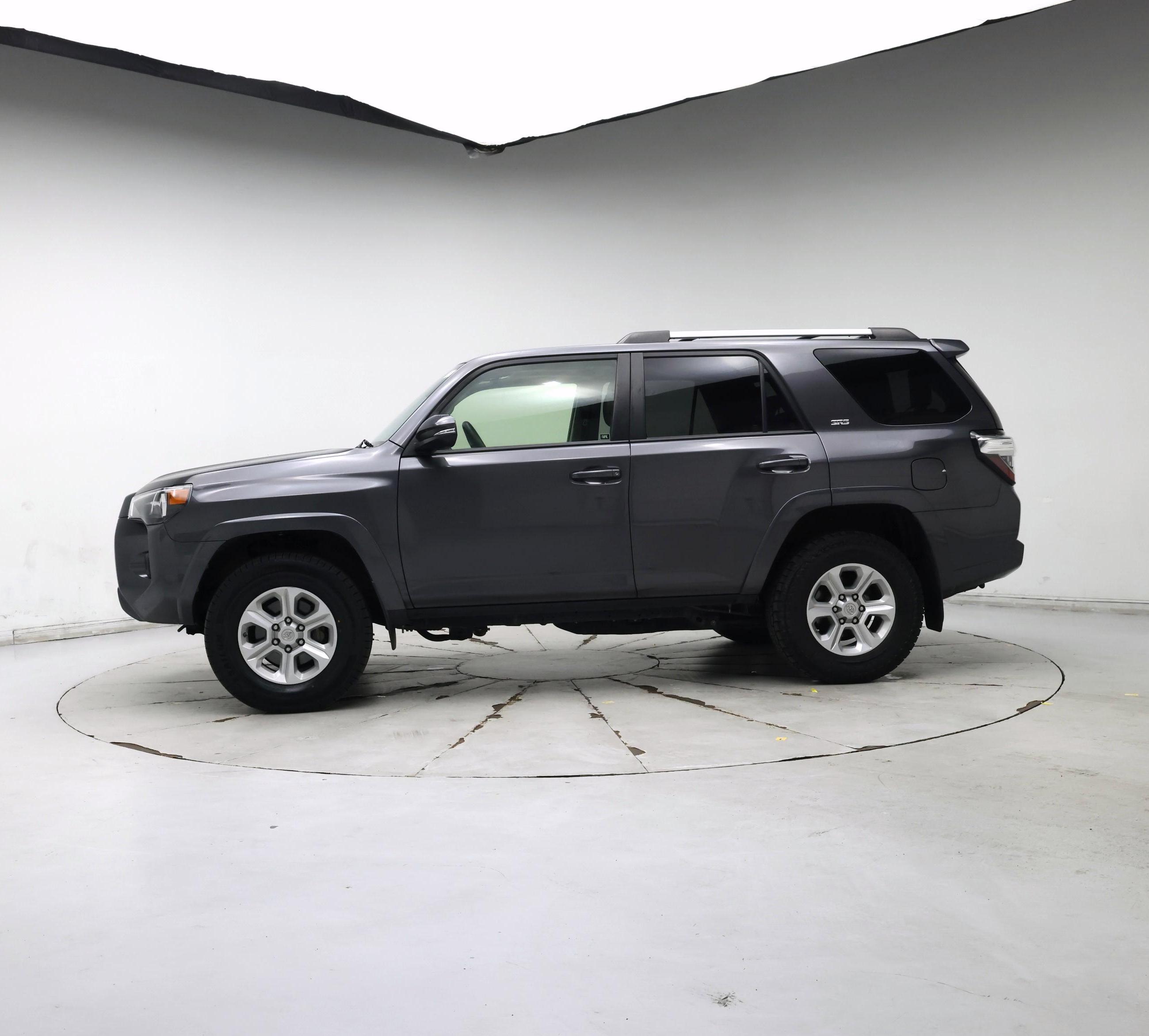 Thumbnail: 2020 Toyota 4Runner - 3