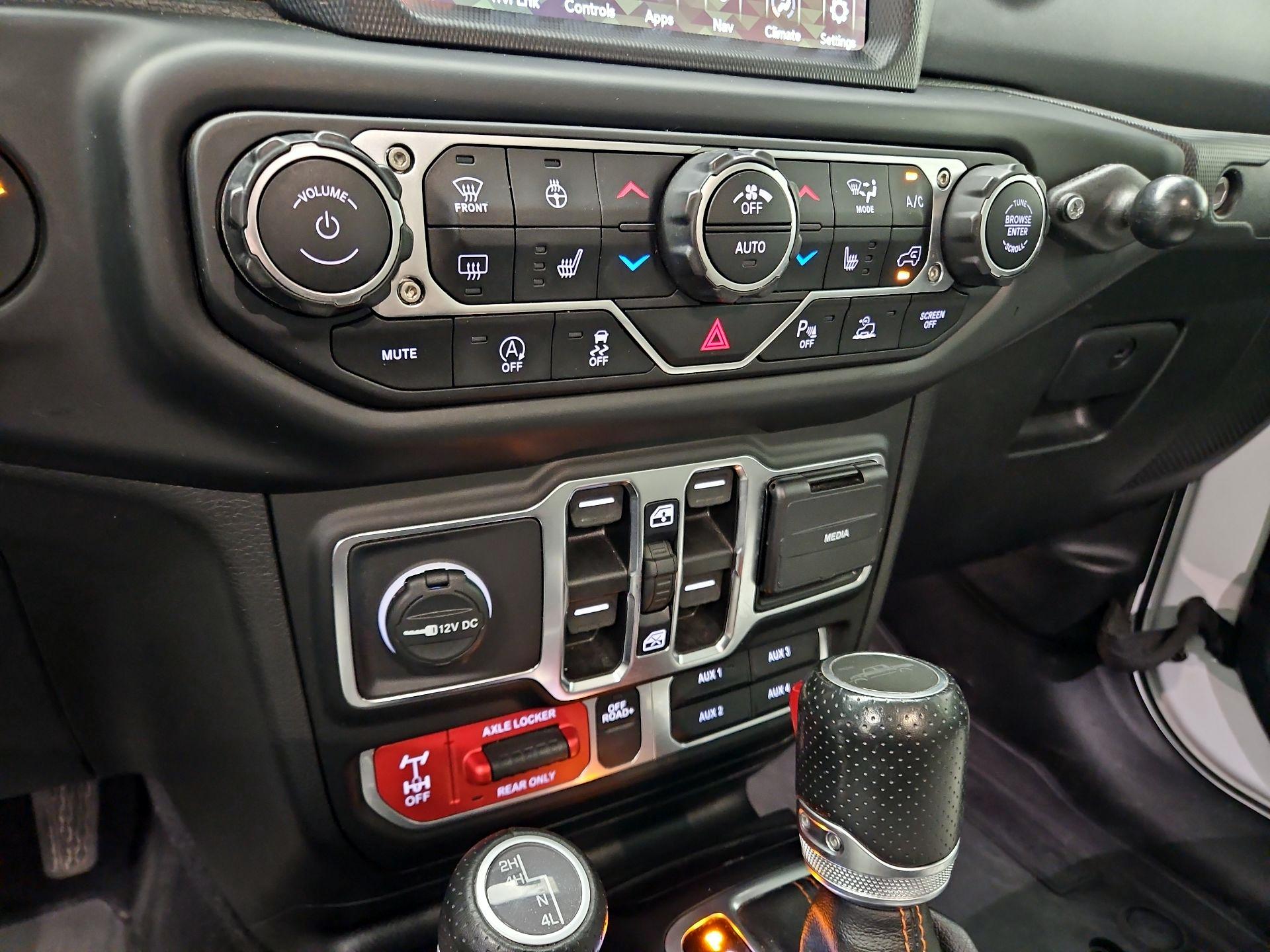 Thumbnail: 2021 Jeep Gladiator - 16