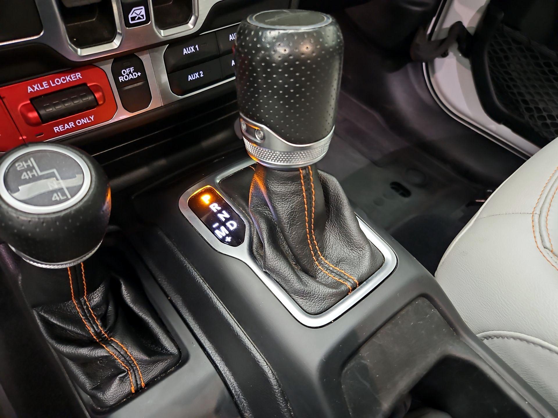 Thumbnail: 2021 Jeep Gladiator - 17