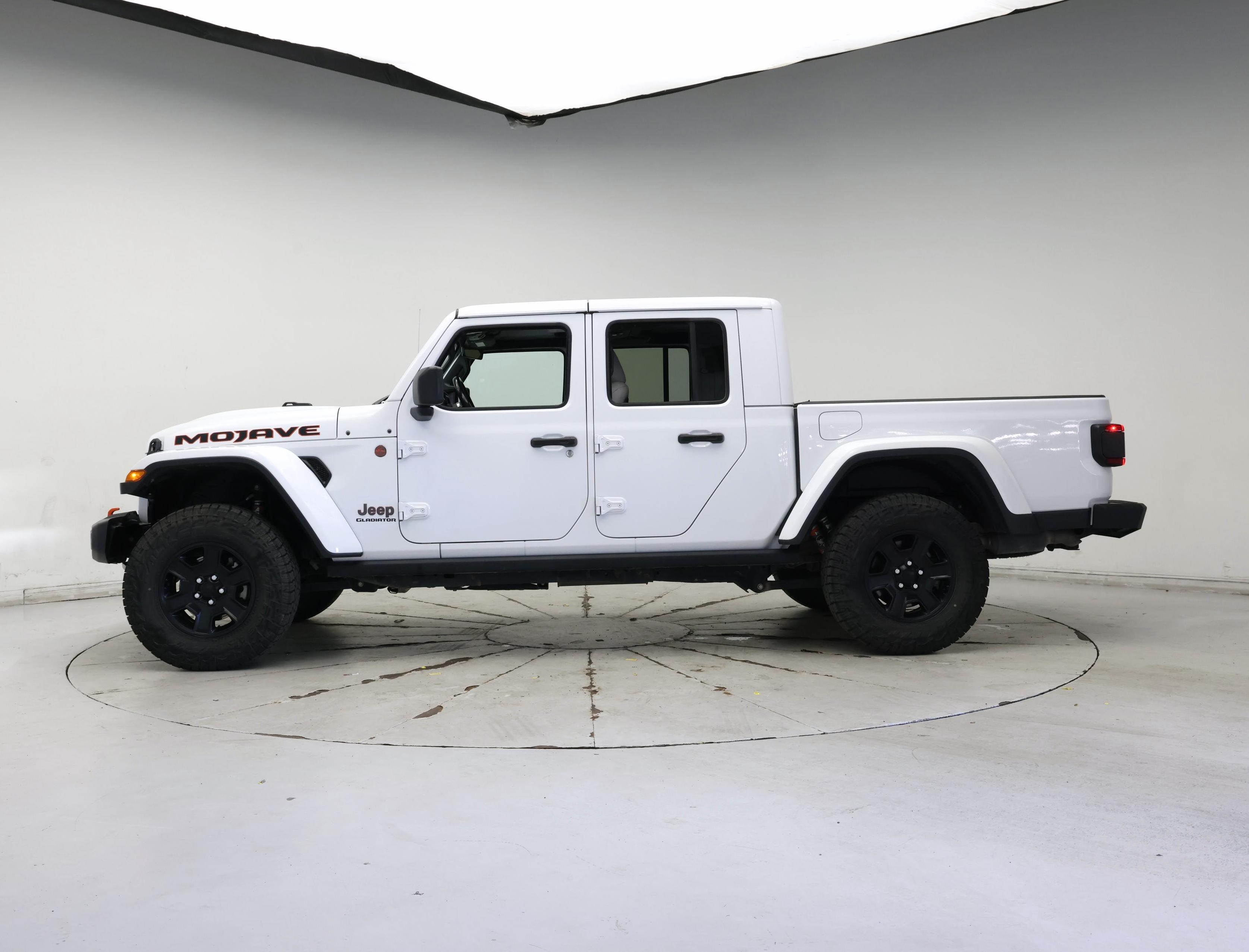 Thumbnail: 2021 Jeep Gladiator - 3