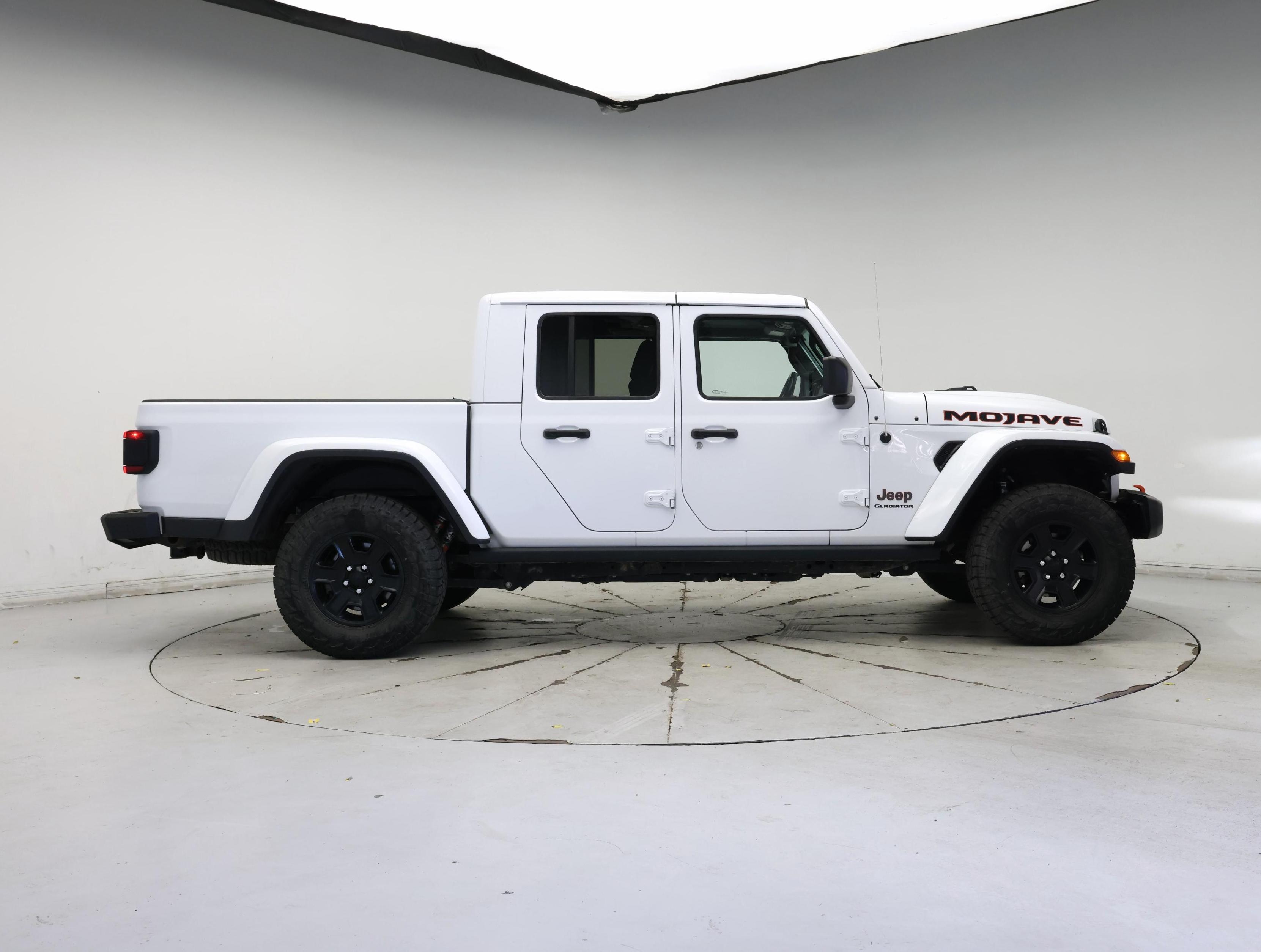 Thumbnail: 2021 Jeep Gladiator - 7