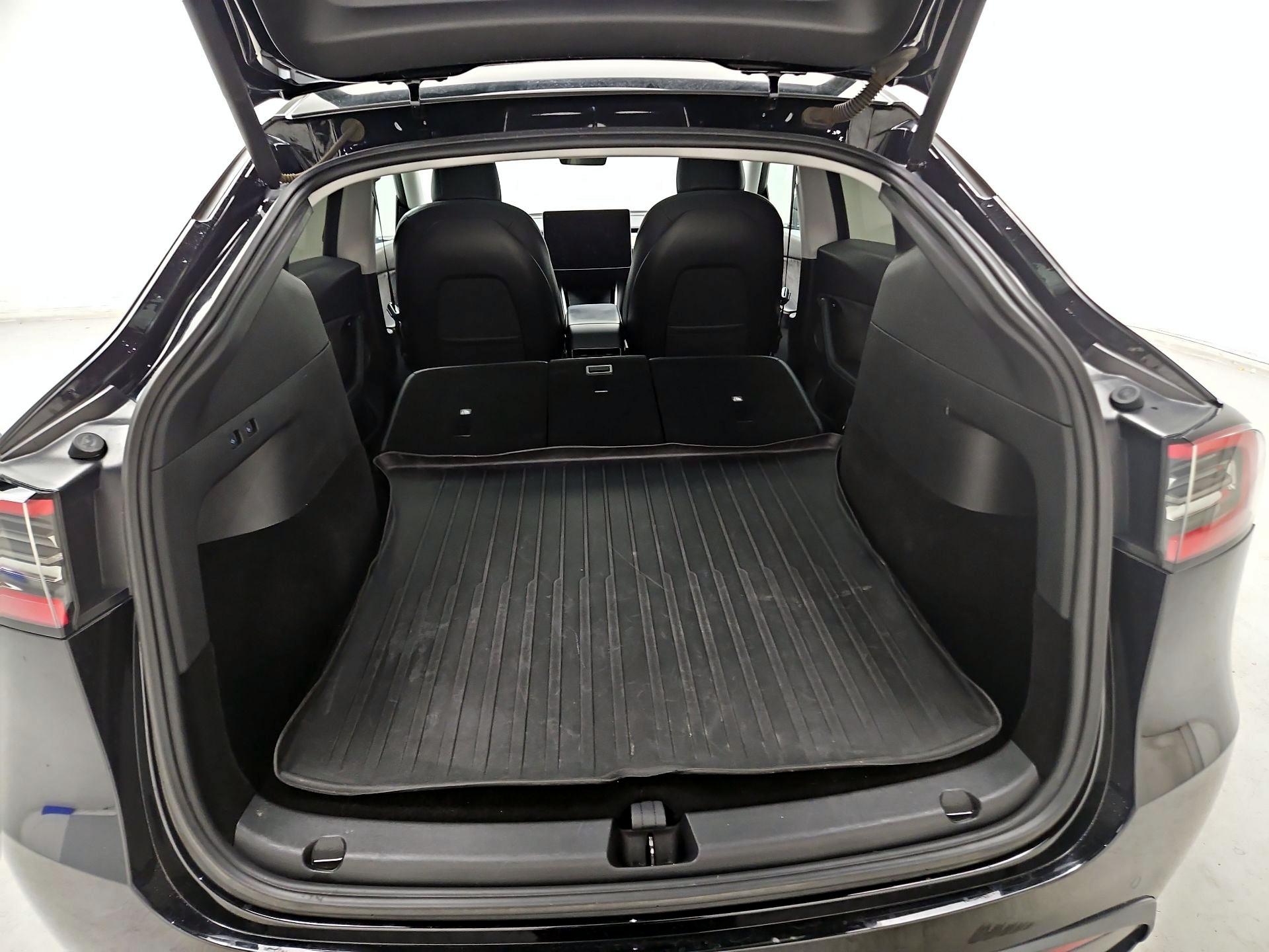 Thumbnail: 2021 Tesla Model Y - 19