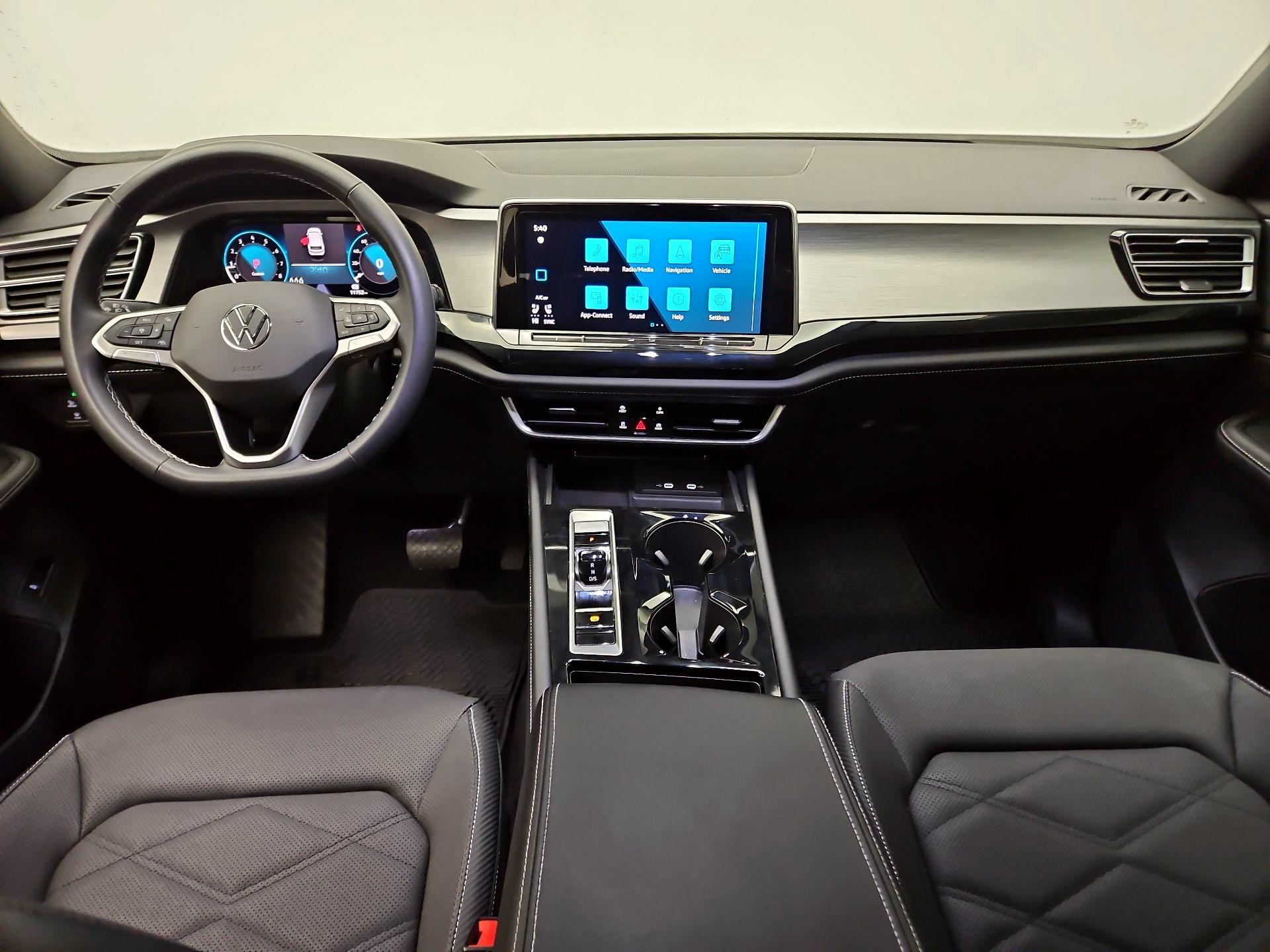 Thumbnail: 2024 Volkswagen Atlas - 9