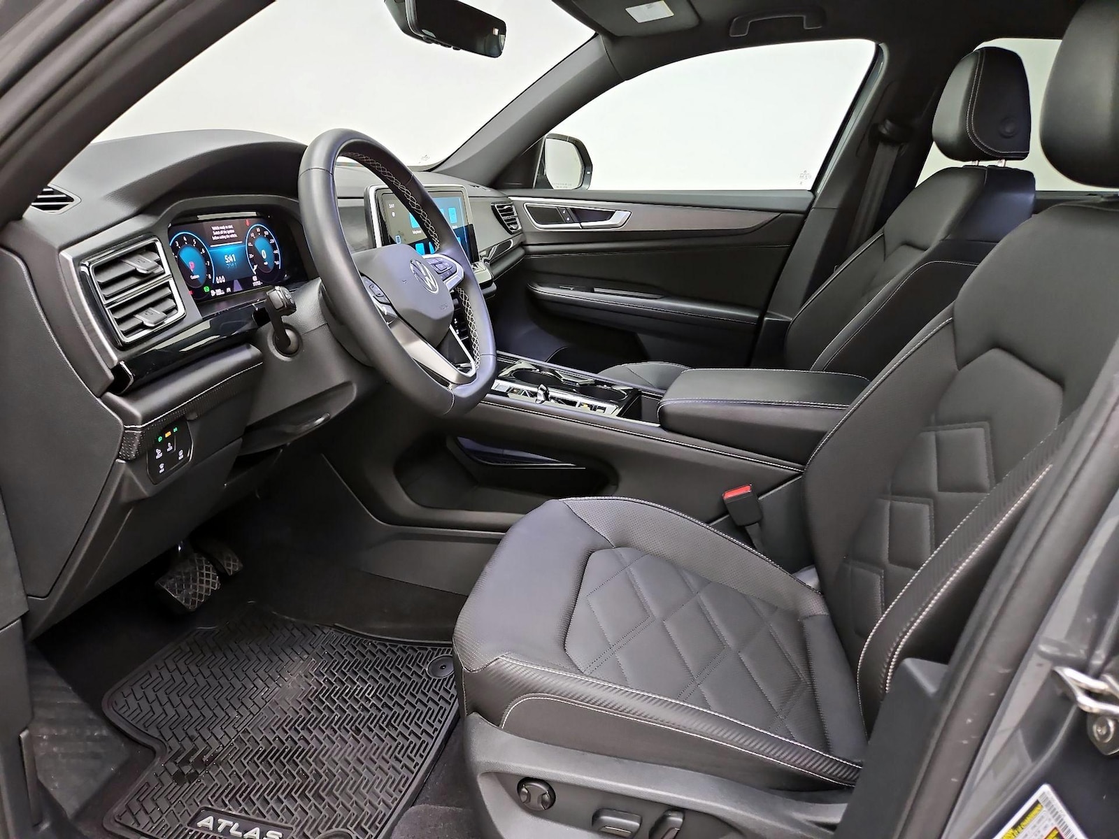2024 Volkswagen Atlas Cross Sport SE w/Tech - Photo 12