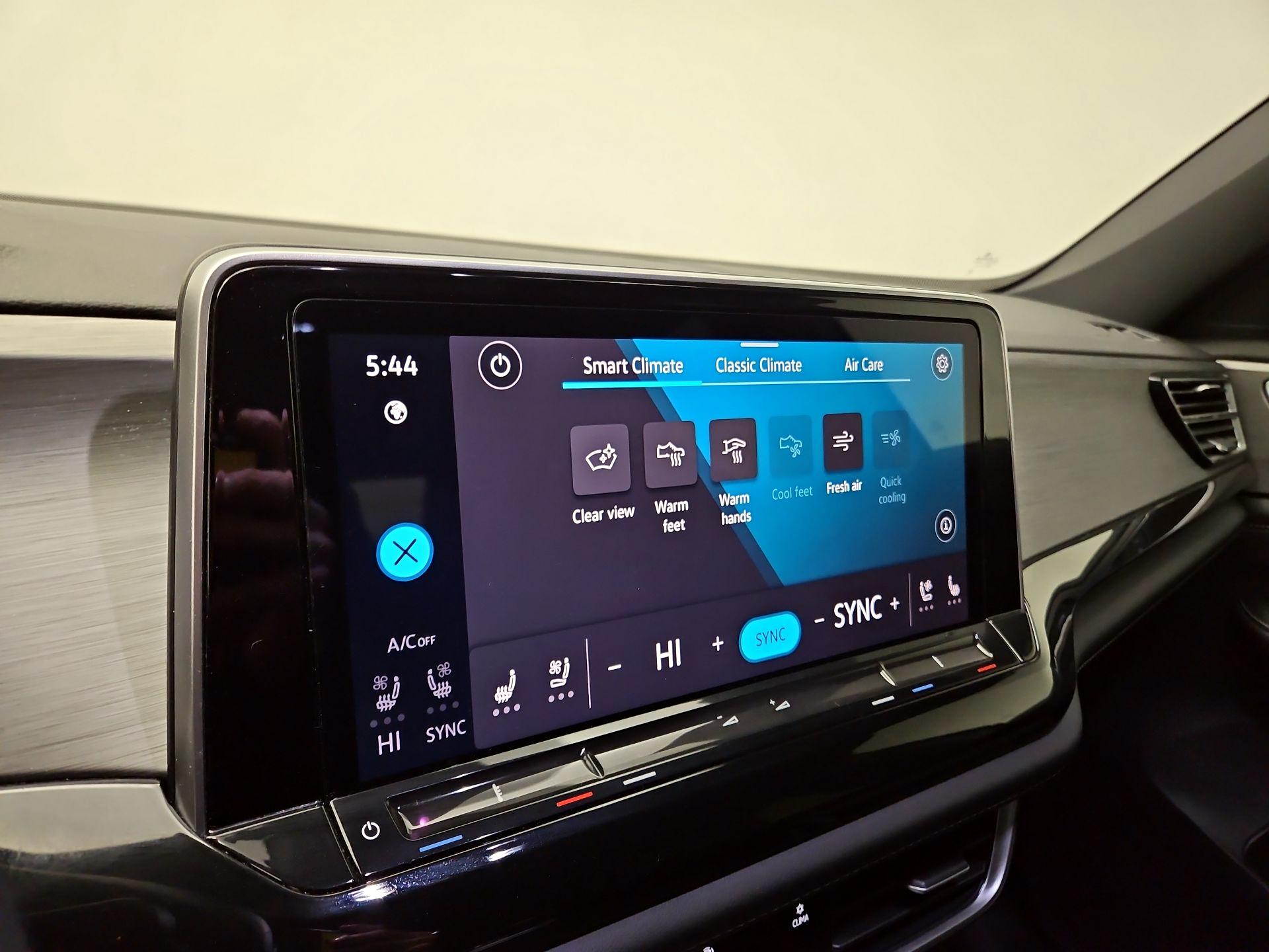 Thumbnail: 2024 Volkswagen Atlas - 16