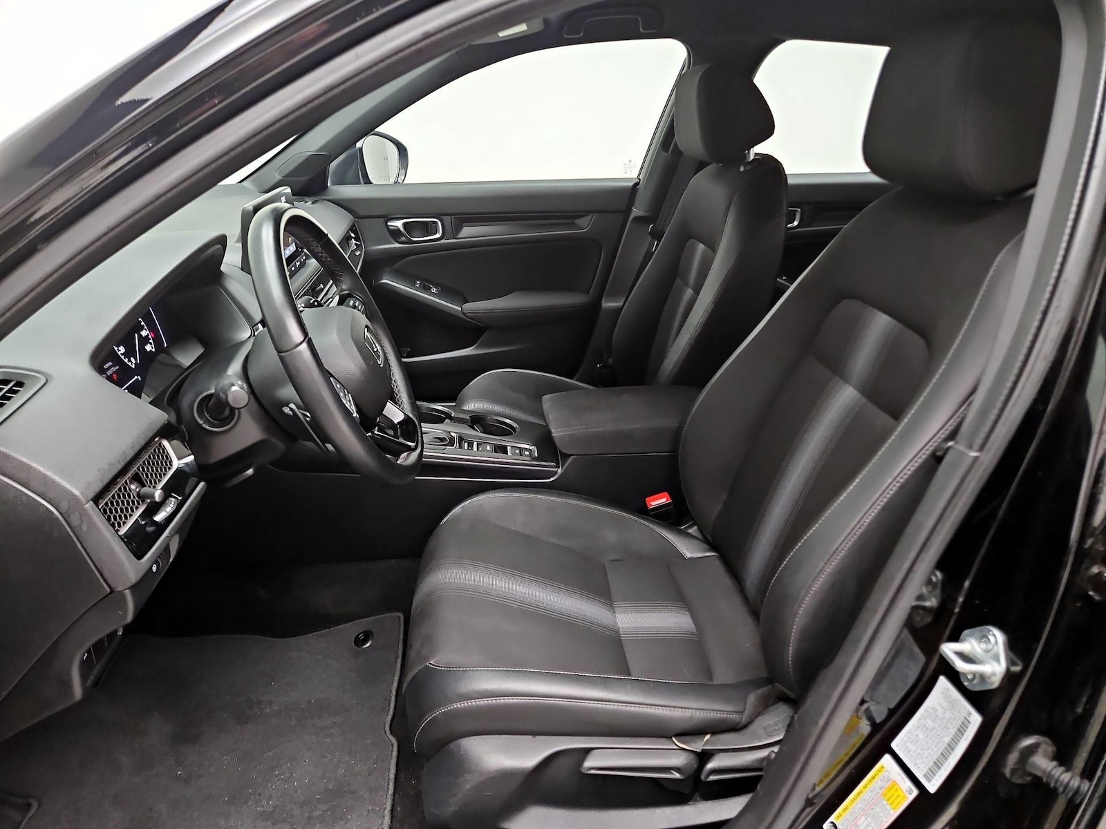 2025 Honda Civic Sport - Photo 12