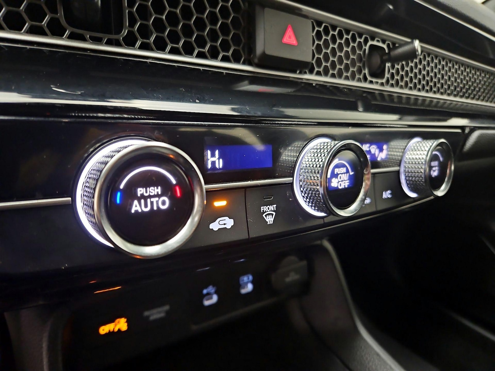 2025 Honda Civic Sport - Photo 17
