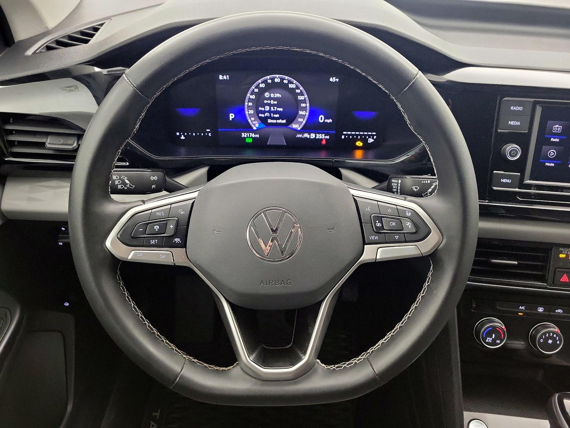 Thumbnail: 2024 Volkswagen Taos - 10