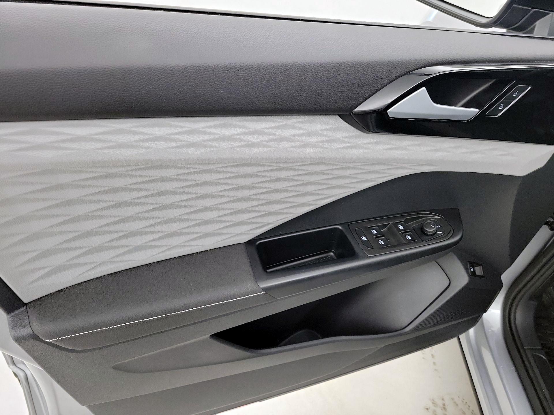 Thumbnail: 2024 Volkswagen Taos - 12