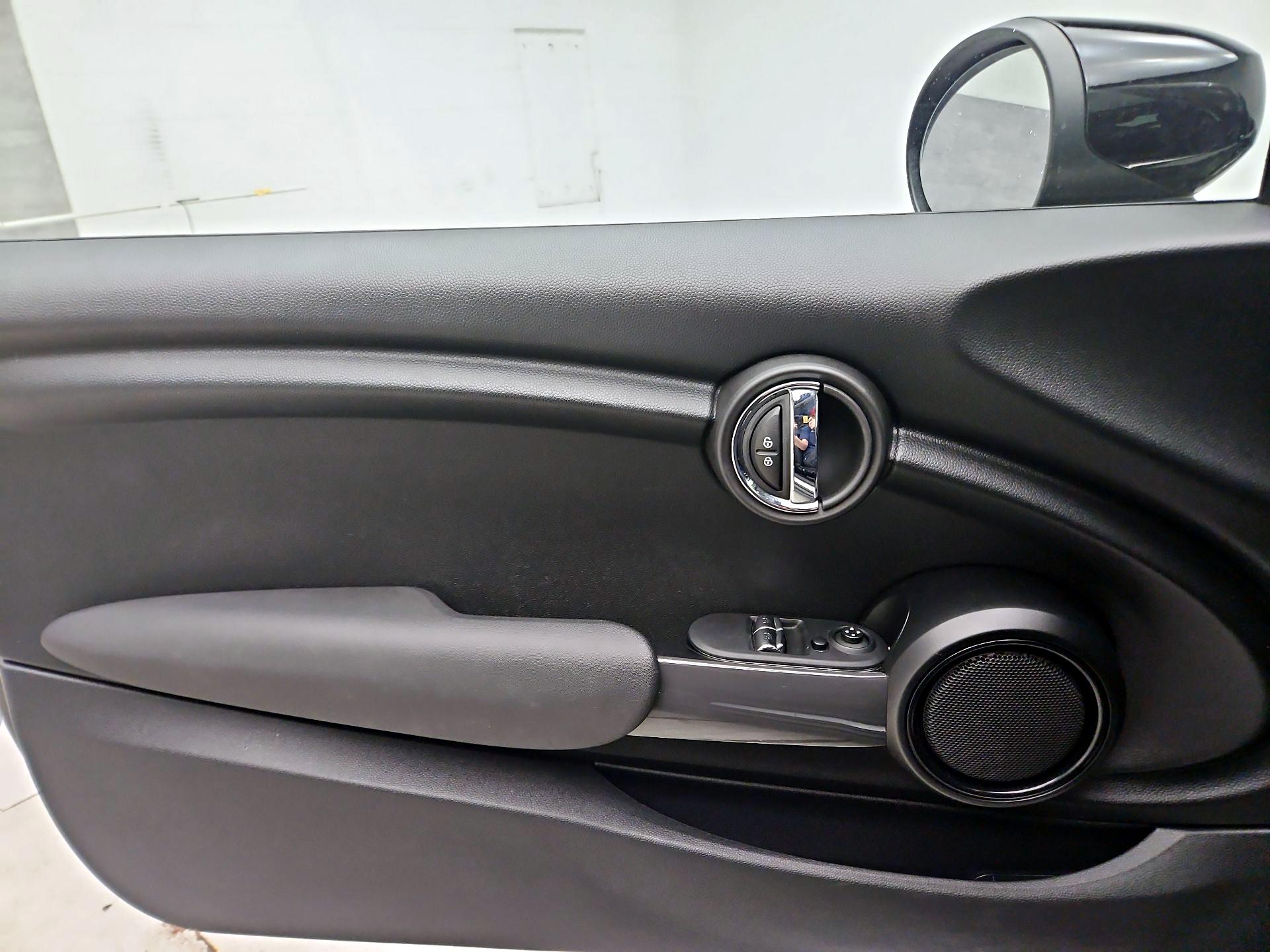 Thumbnail: 2020 MINI Cooper Hardtop - 12