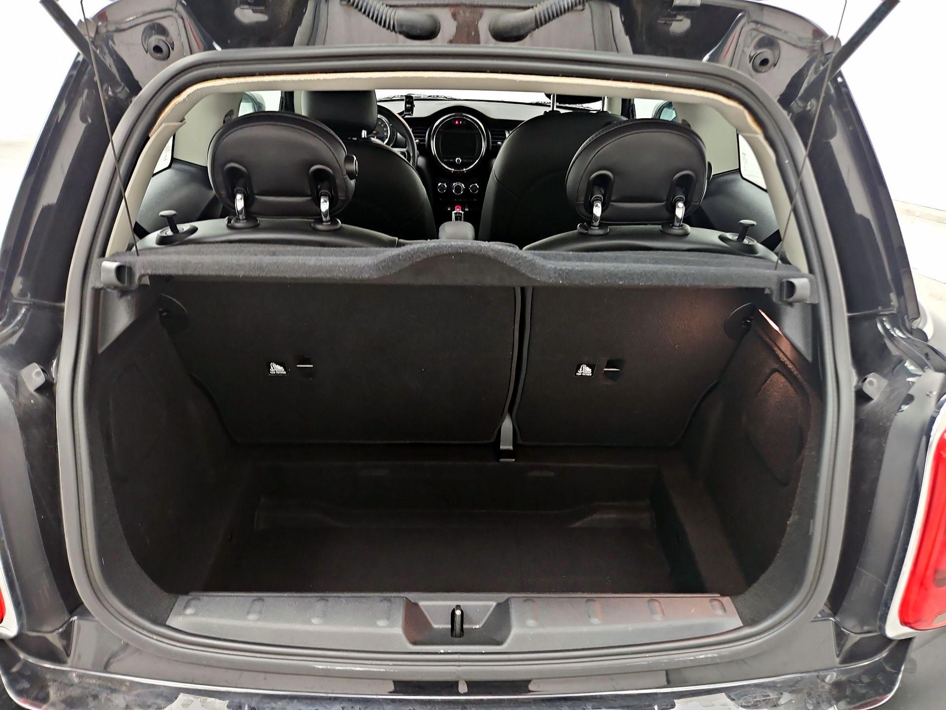 Thumbnail: 2020 MINI Cooper Hardtop - 20