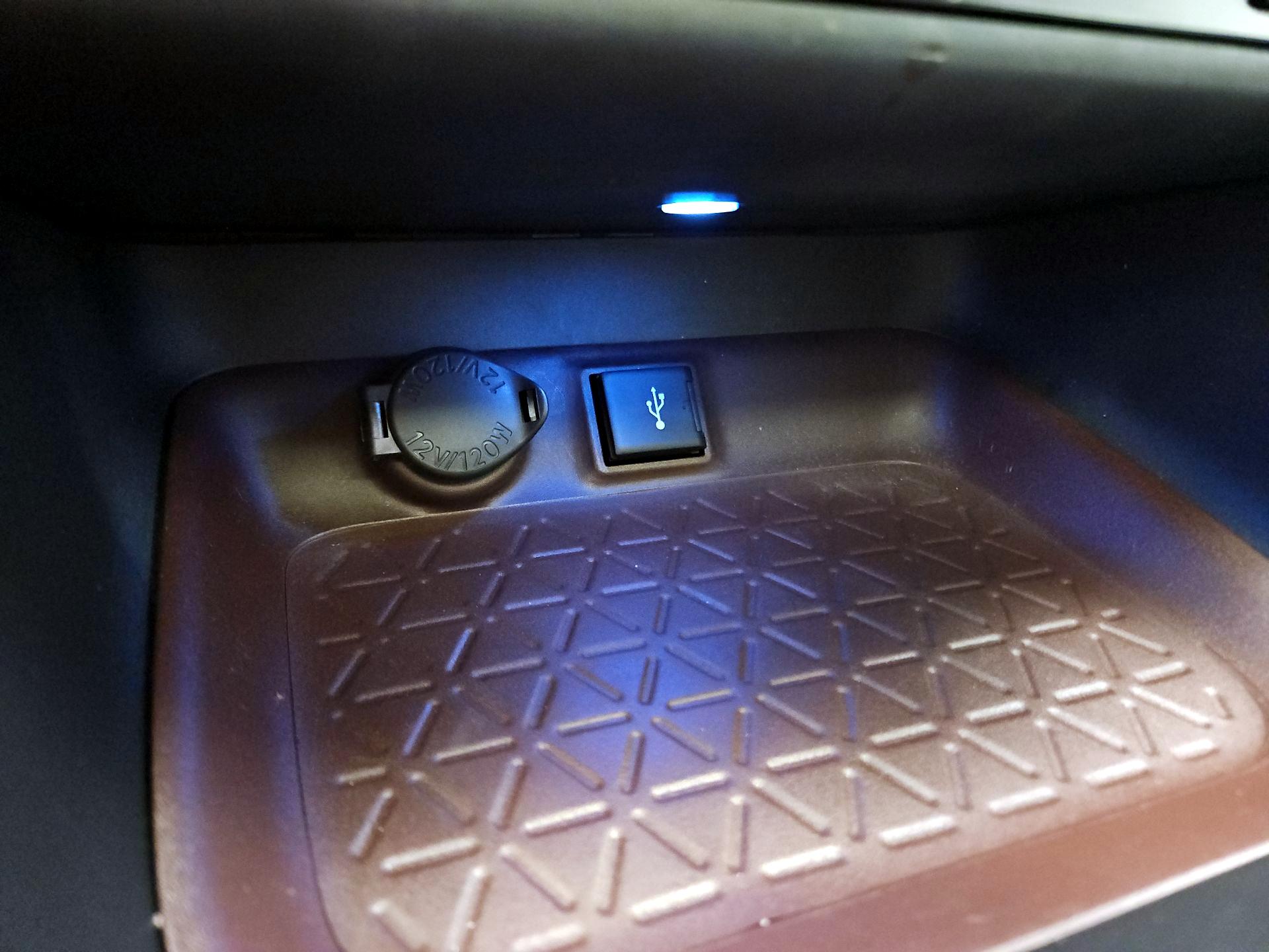 Thumbnail: 2021 Toyota RAV4 - 19