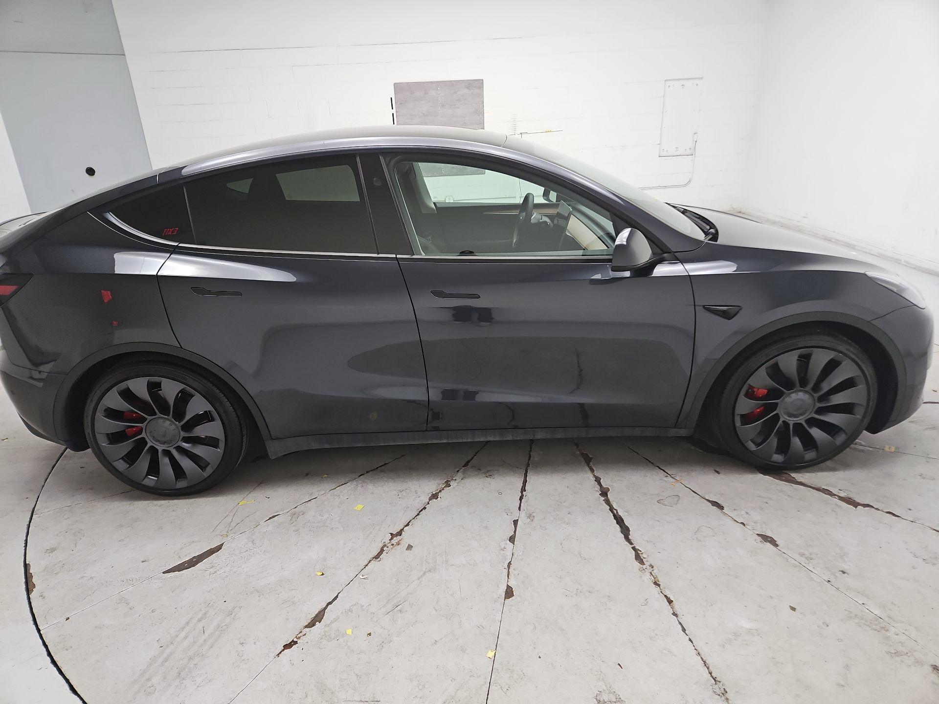 Thumbnail: 2025 Tesla Model Y - 4