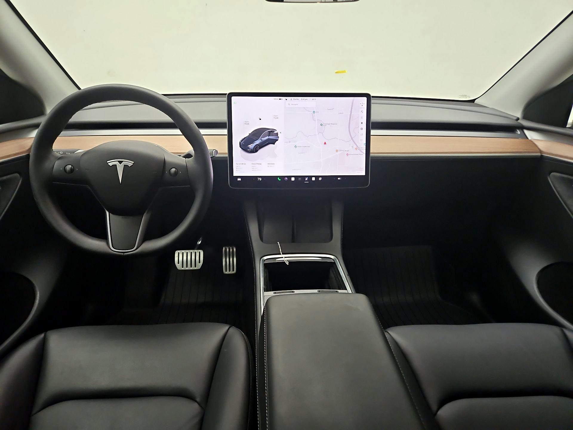 Thumbnail: 2025 Tesla Model Y - 8