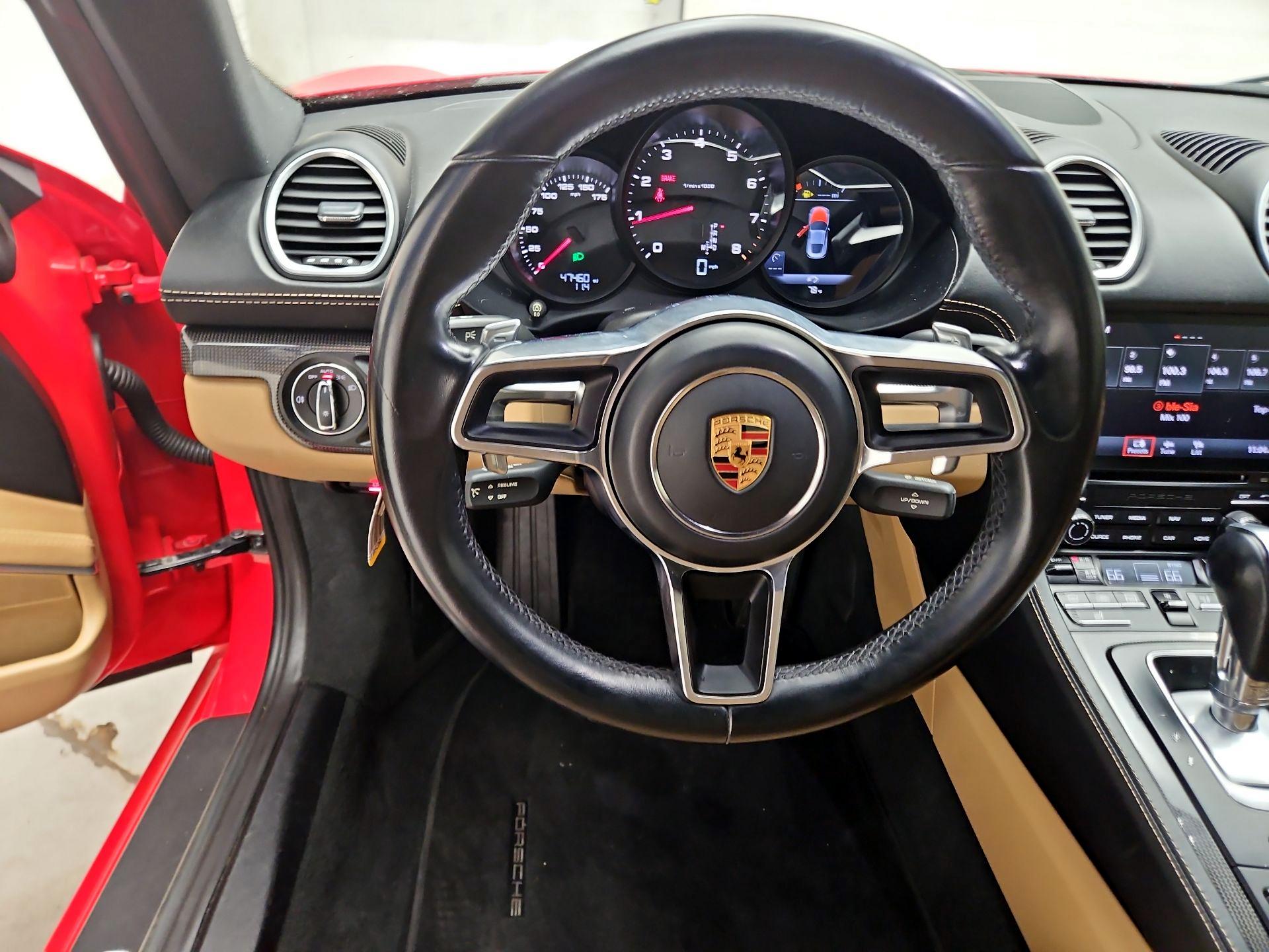Thumbnail: 2018 Porsche 718 Cayman - 10