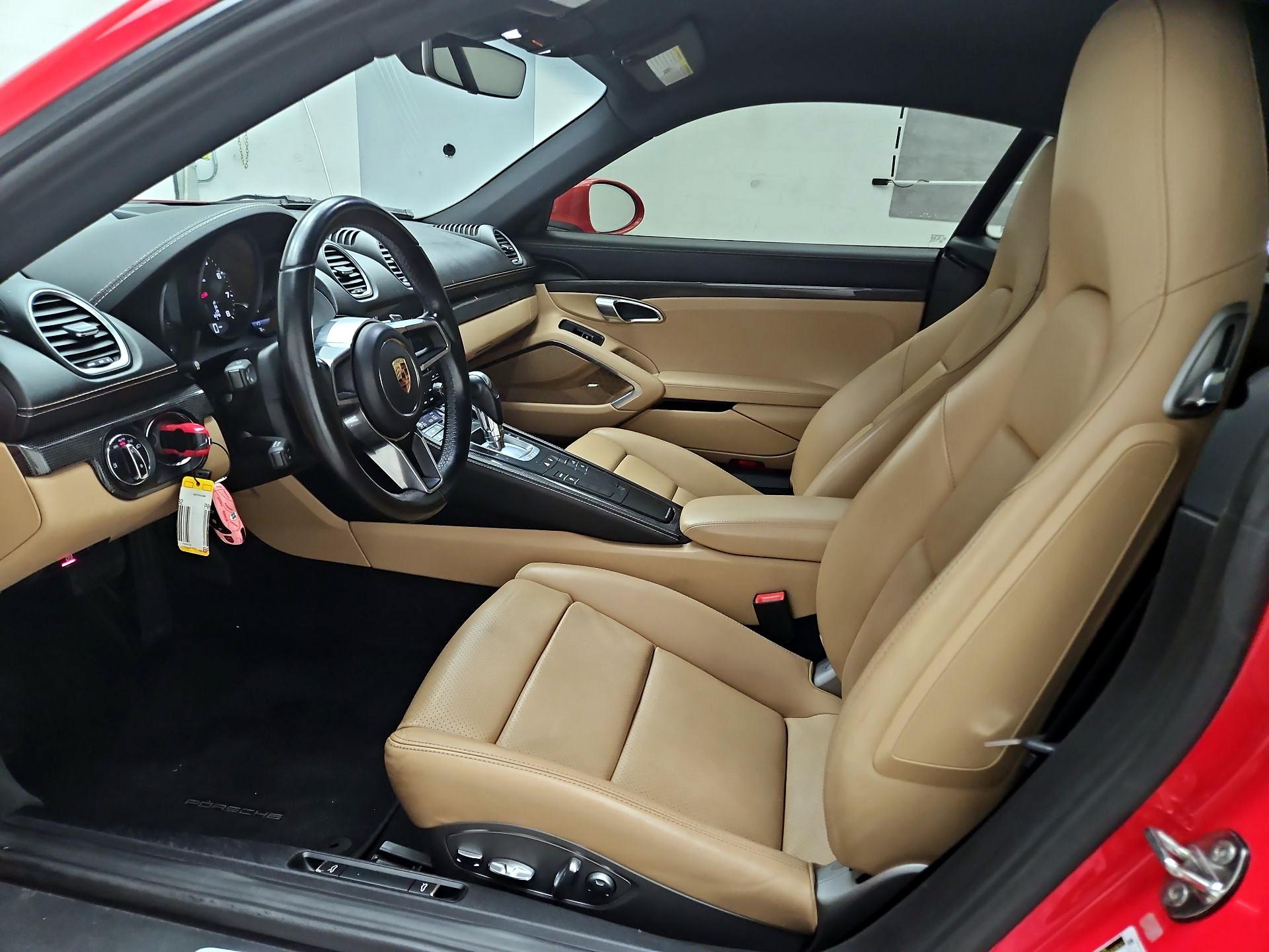 Thumbnail: 2018 Porsche 718 Cayman - 11