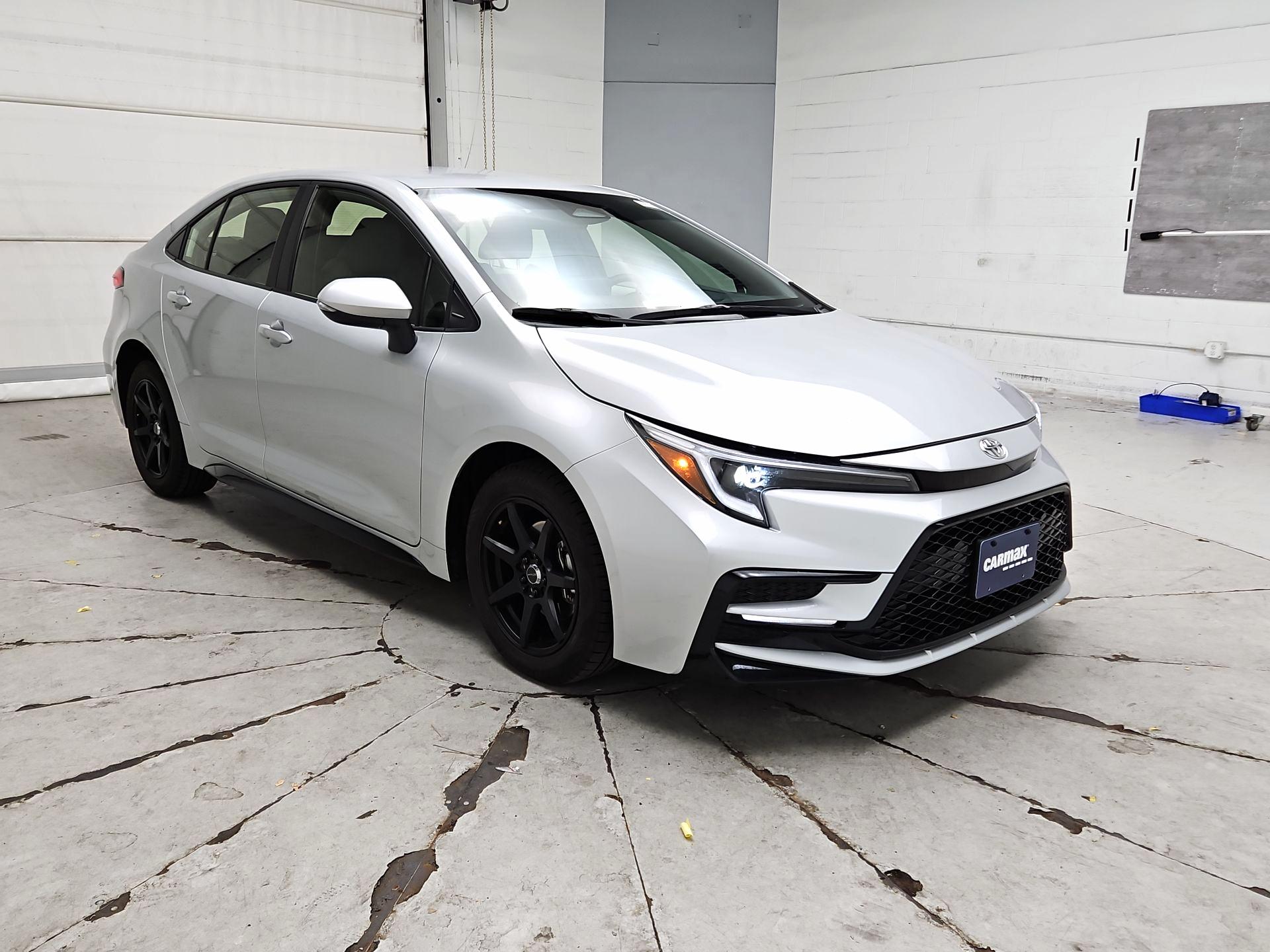 Thumbnail: 2023 Toyota Corolla - 1