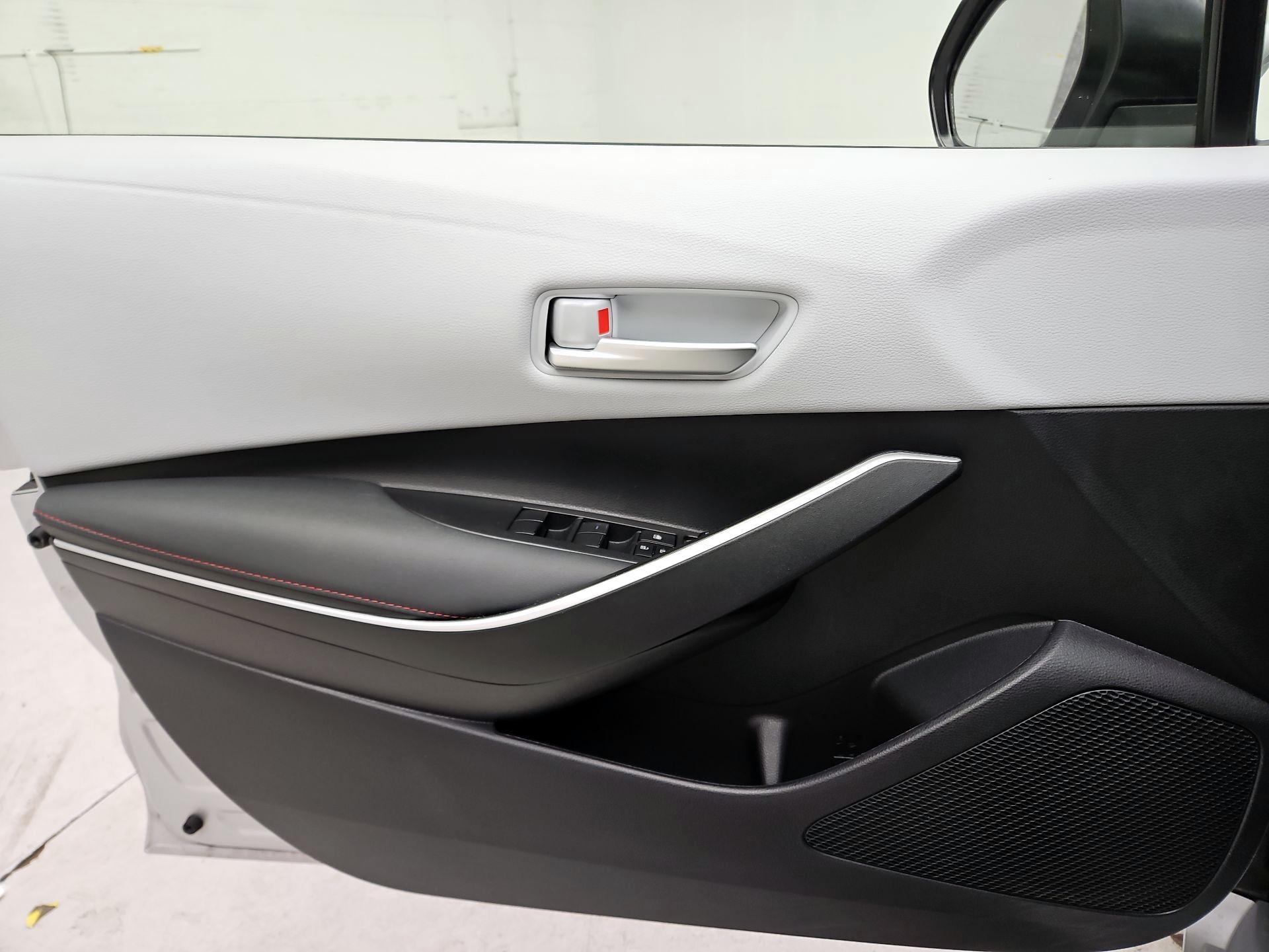 Thumbnail: 2023 Toyota Corolla - 10