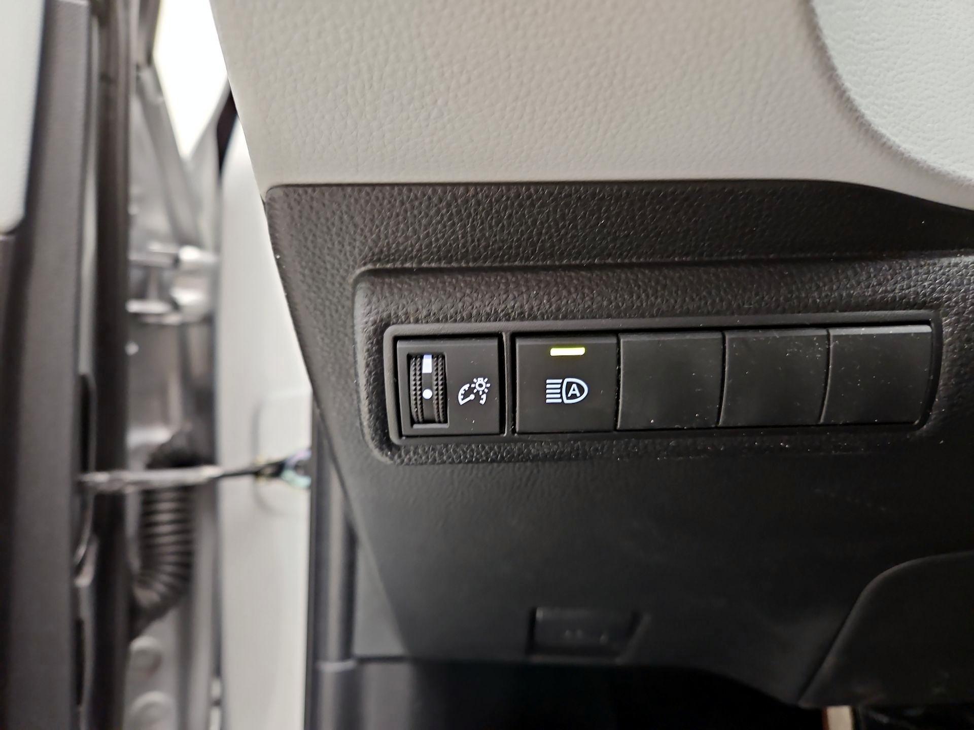 Thumbnail: 2023 Toyota Corolla - 11