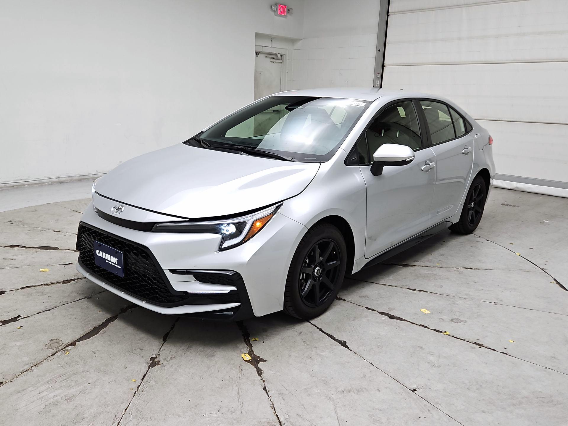 Thumbnail: 2023 Toyota Corolla - 3