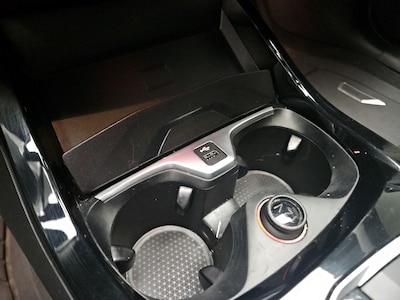 USB/AUX Ports
