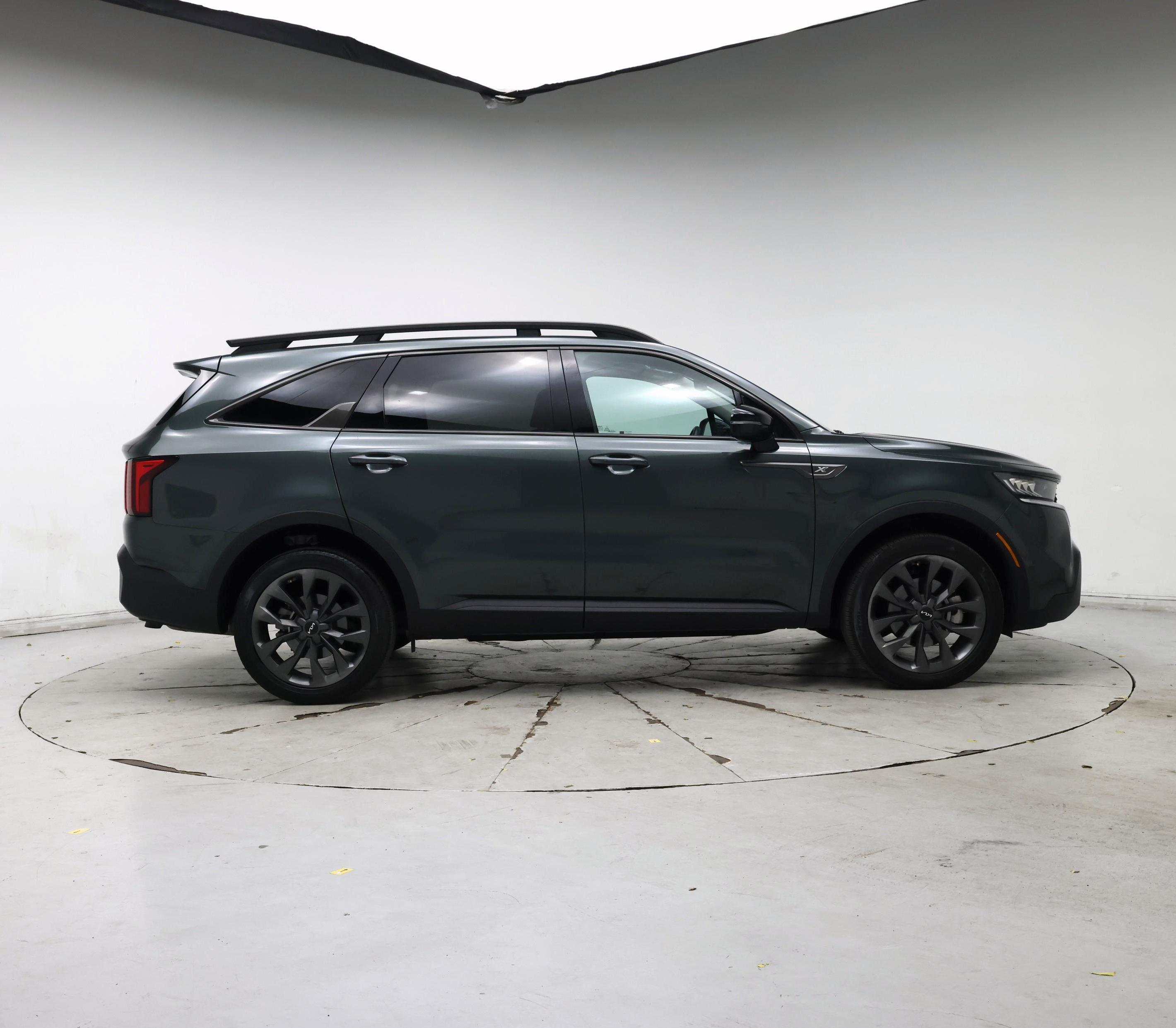 Thumbnail: 2023 Kia Sorento - 7