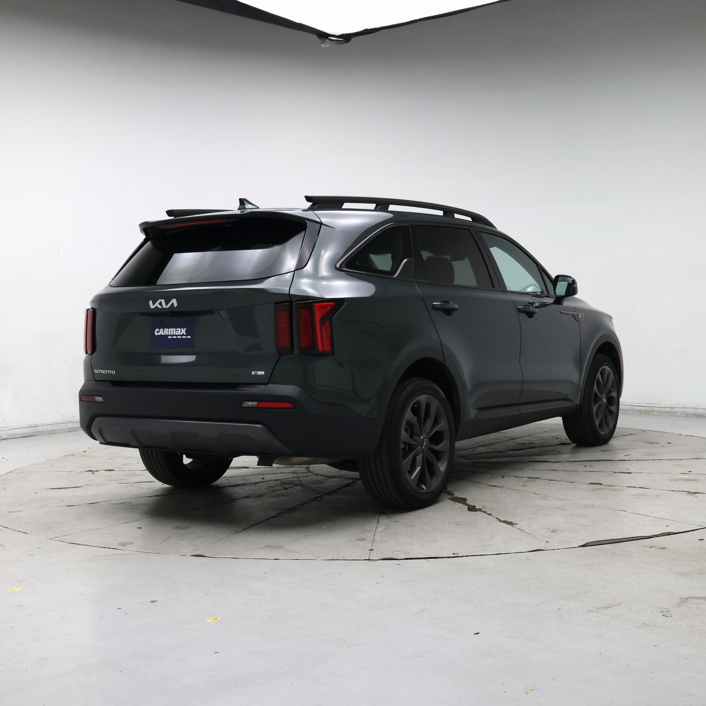 Thumbnail: 2023 Kia Sorento - 8