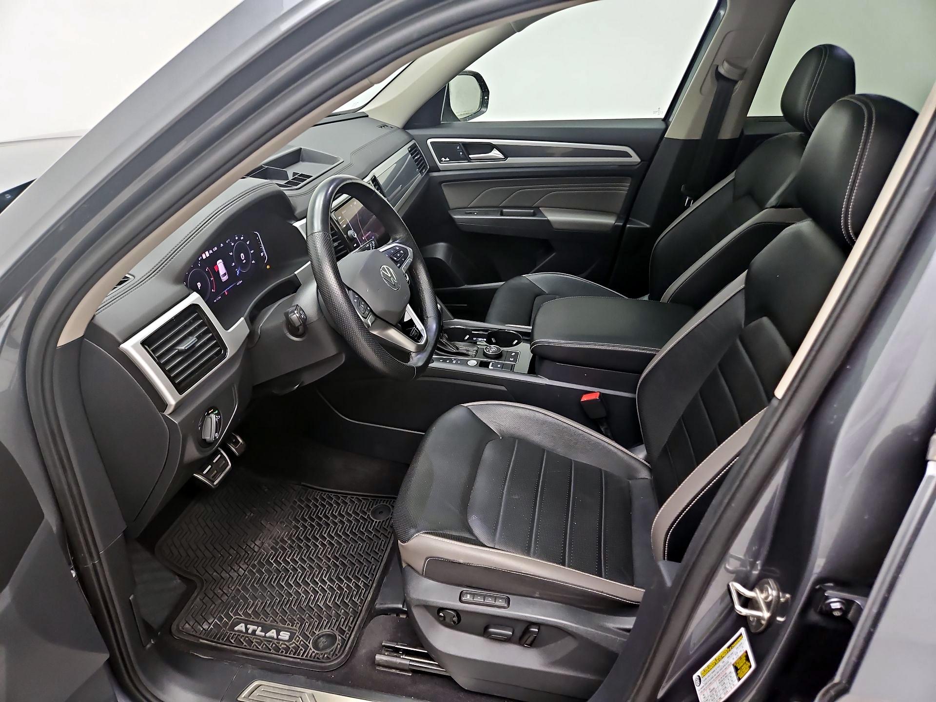 Thumbnail: 2022 Volkswagen Atlas - 11