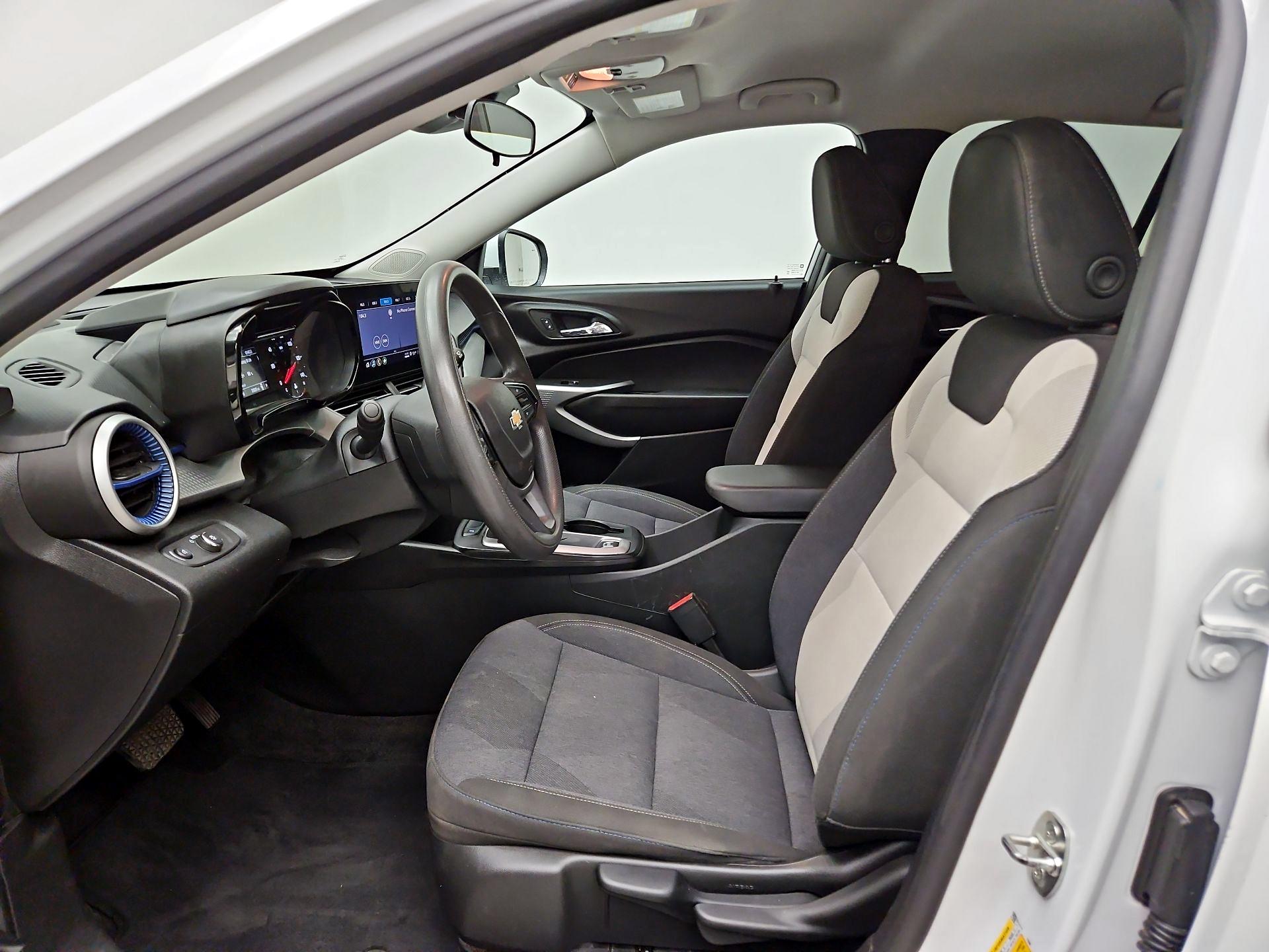 Thumbnail: 2024 Chevrolet Trax - 11