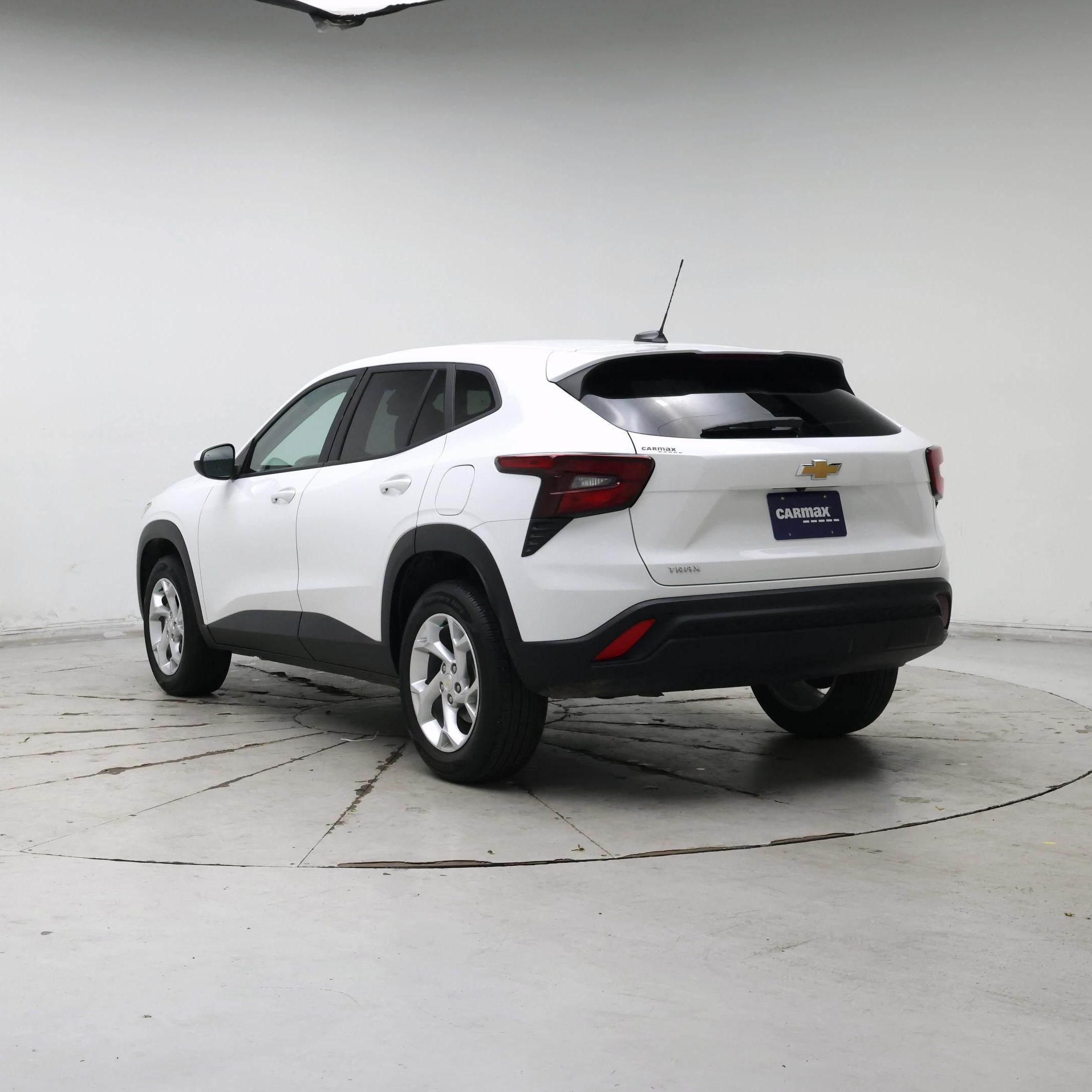 Thumbnail: 2024 Chevrolet Trax - 2