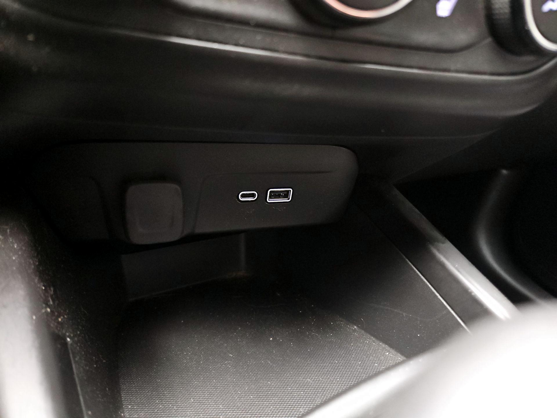 Thumbnail: 2024 Chevrolet Trax - 19