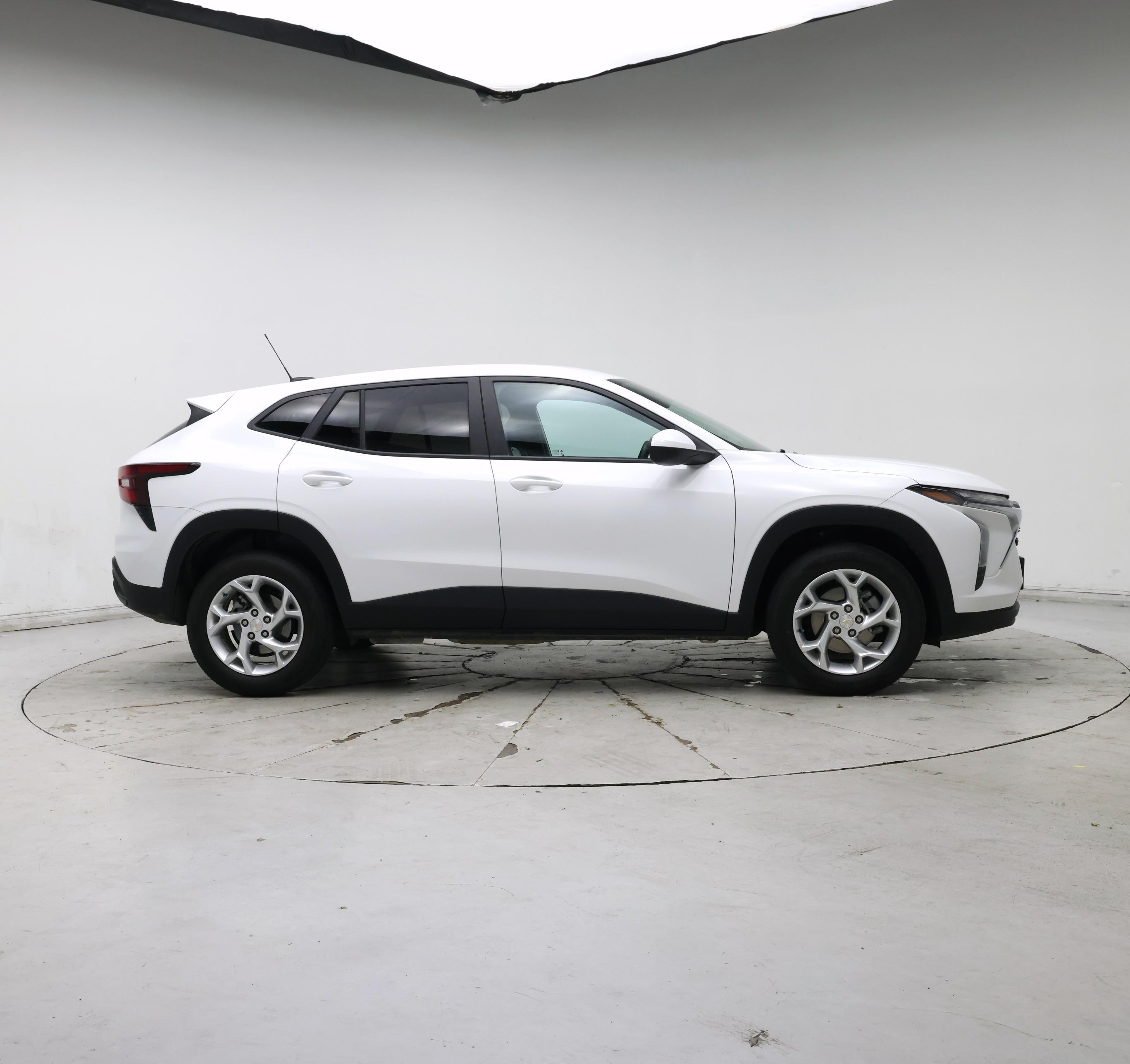 Thumbnail: 2024 Chevrolet Trax - 7