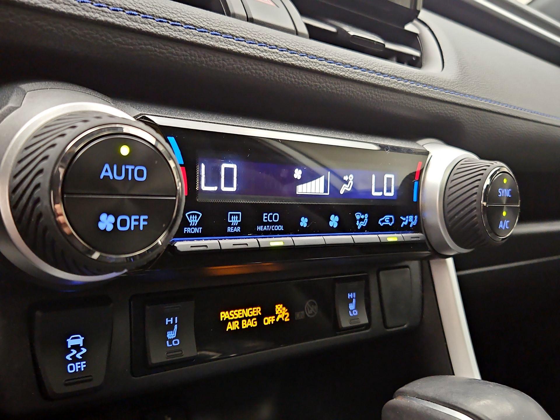 Thumbnail: 2022 Toyota RAV4 - 15