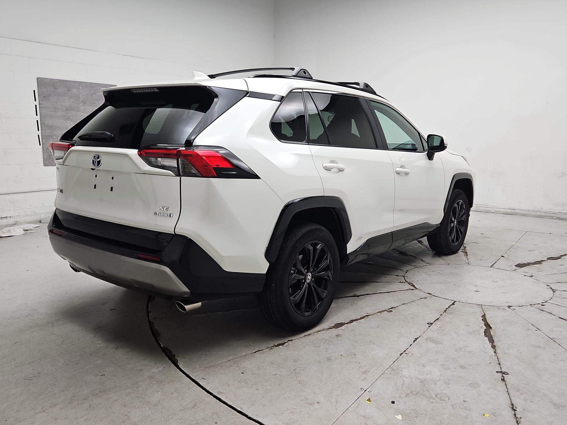 Thumbnail: 2022 Toyota RAV4 - 5