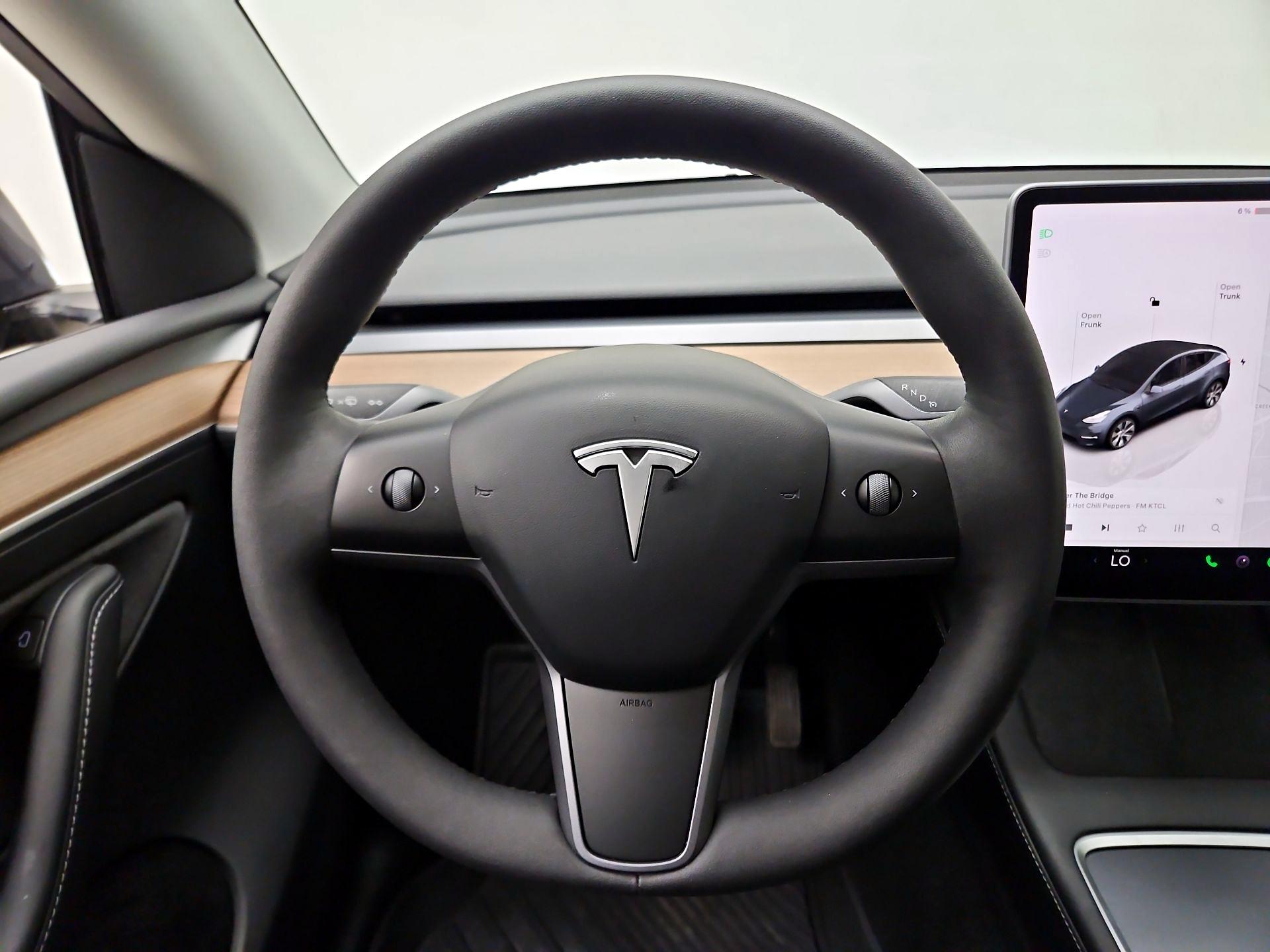 Thumbnail: 2023 Tesla Model Y - 10