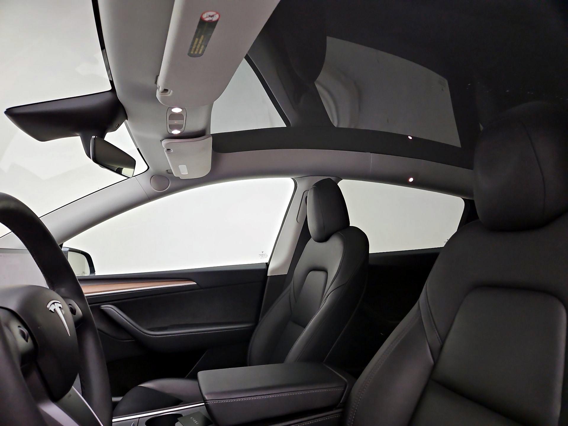 Thumbnail: 2023 Tesla Model Y - 18