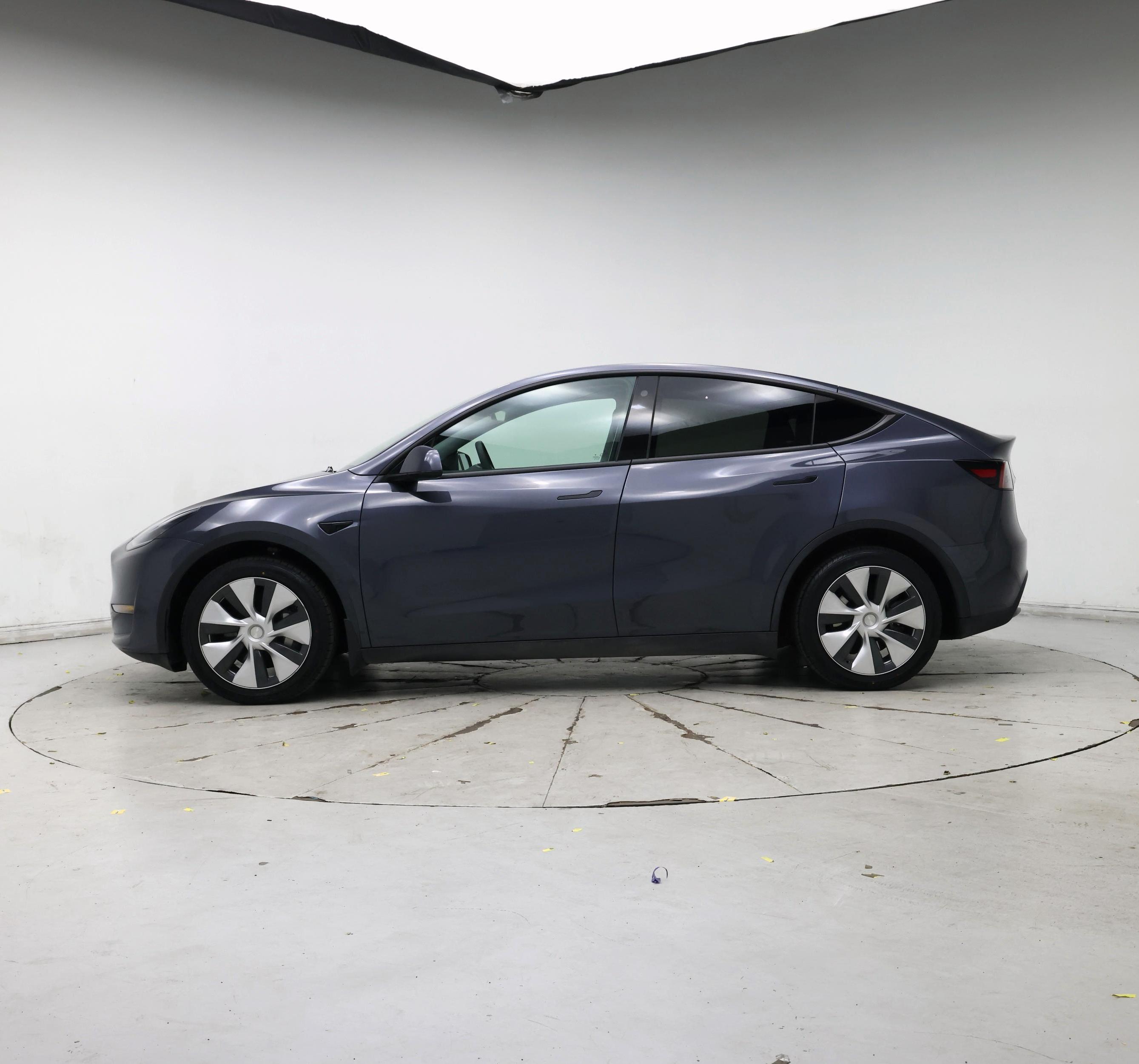 Thumbnail: 2023 Tesla Model Y - 3