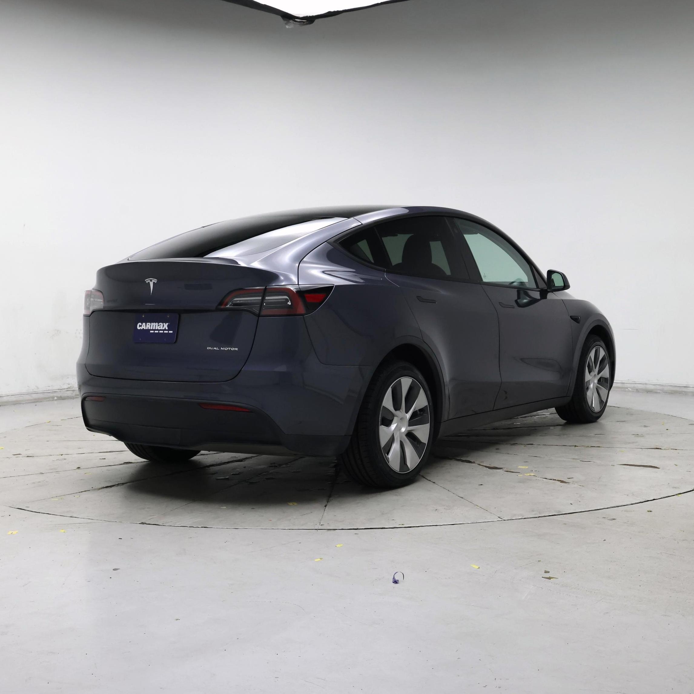 Thumbnail: 2023 Tesla Model Y - 8