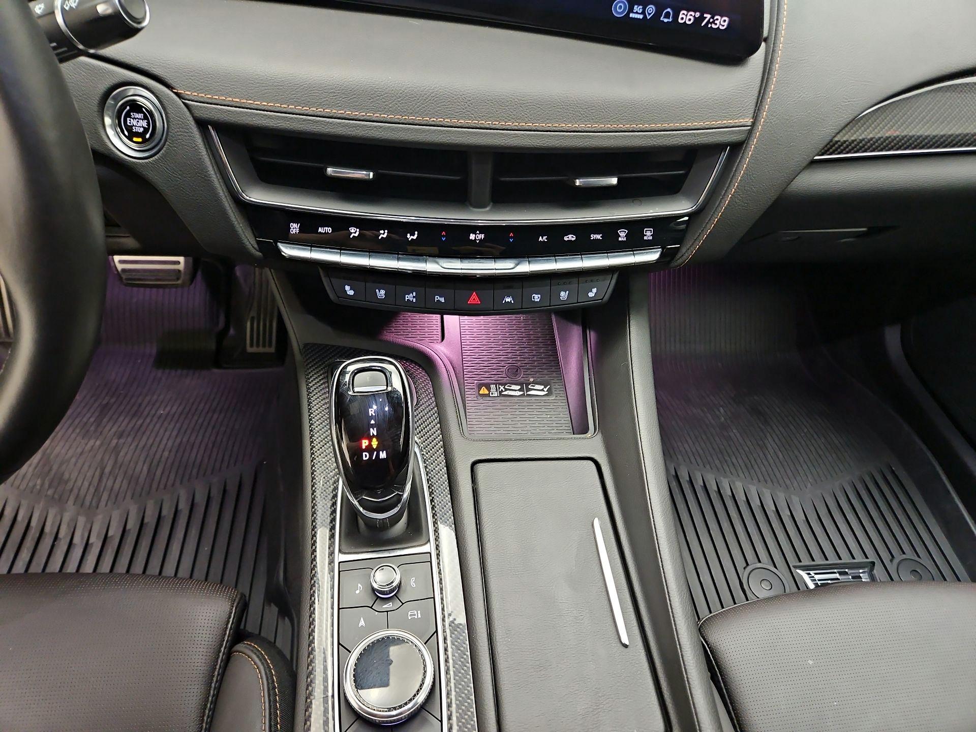 Thumbnail: 2025 Cadillac CT5 - 15