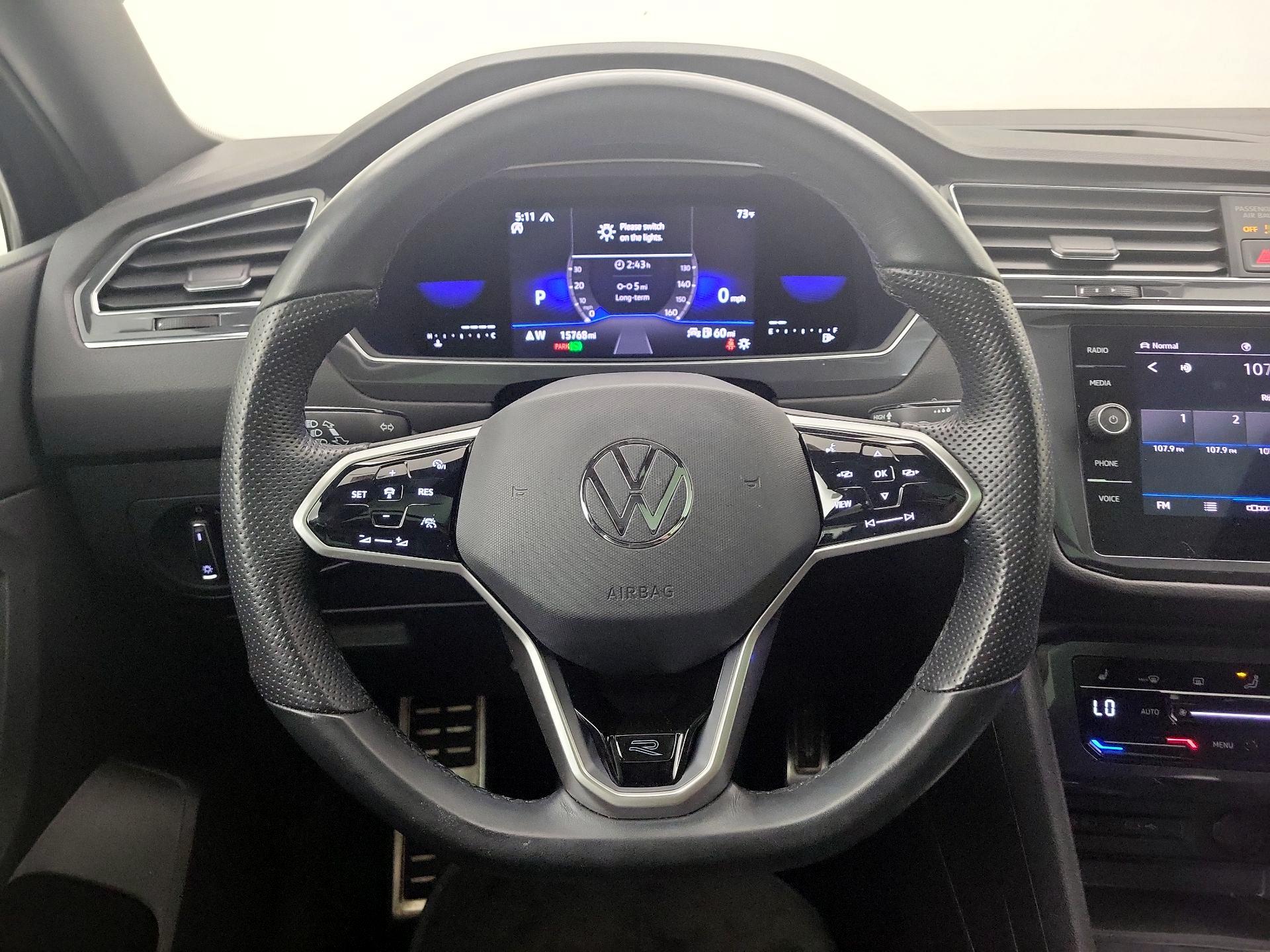 Thumbnail: 2023 Volkswagen Tiguan - 10