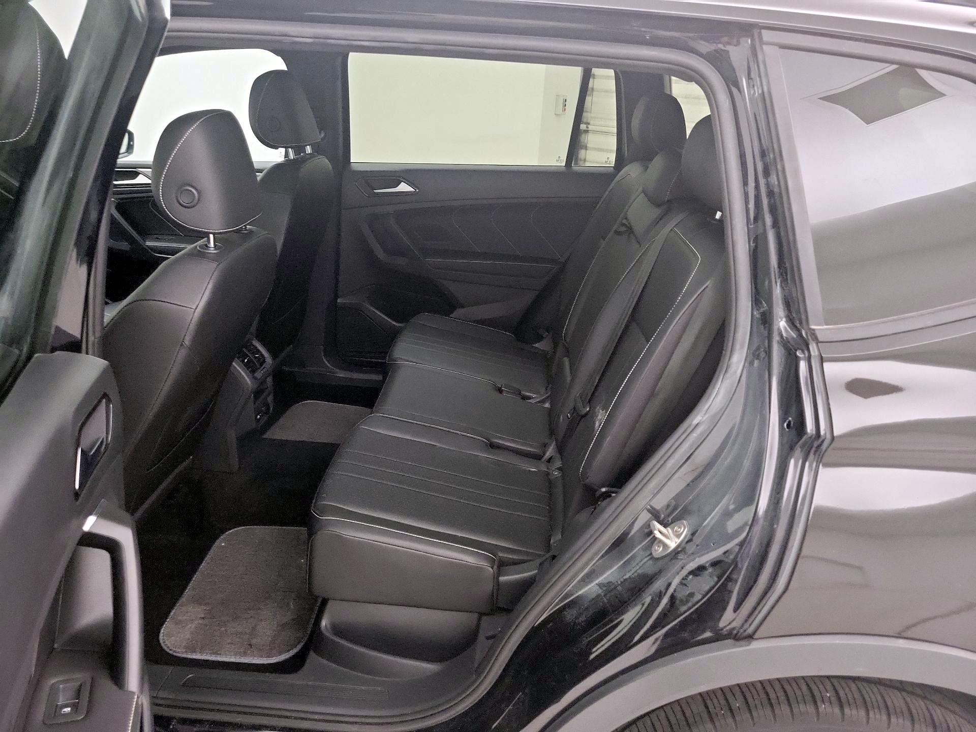 Thumbnail: 2023 Volkswagen Tiguan - 20