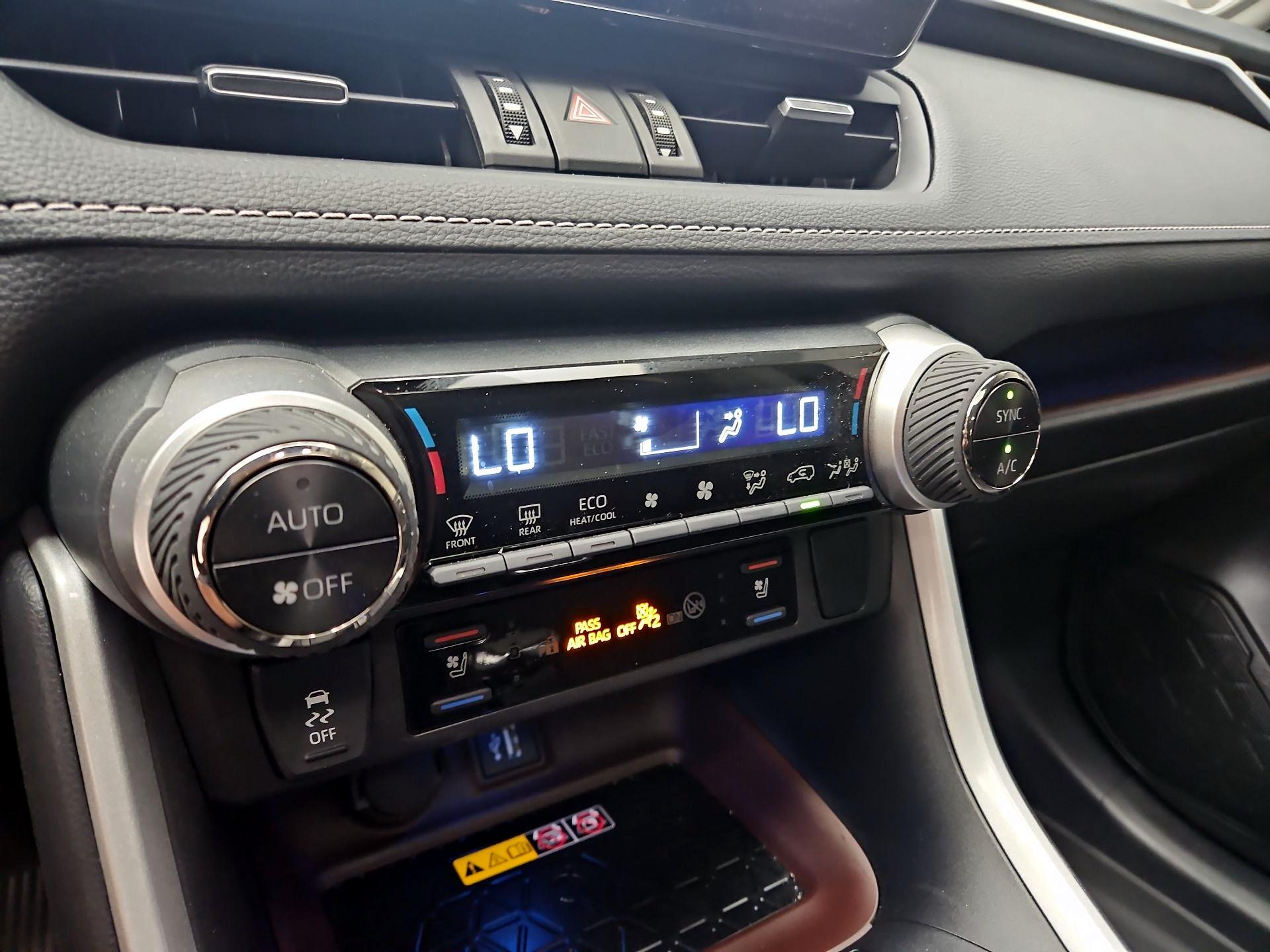 Thumbnail: 2025 Toyota RAV4 - 17