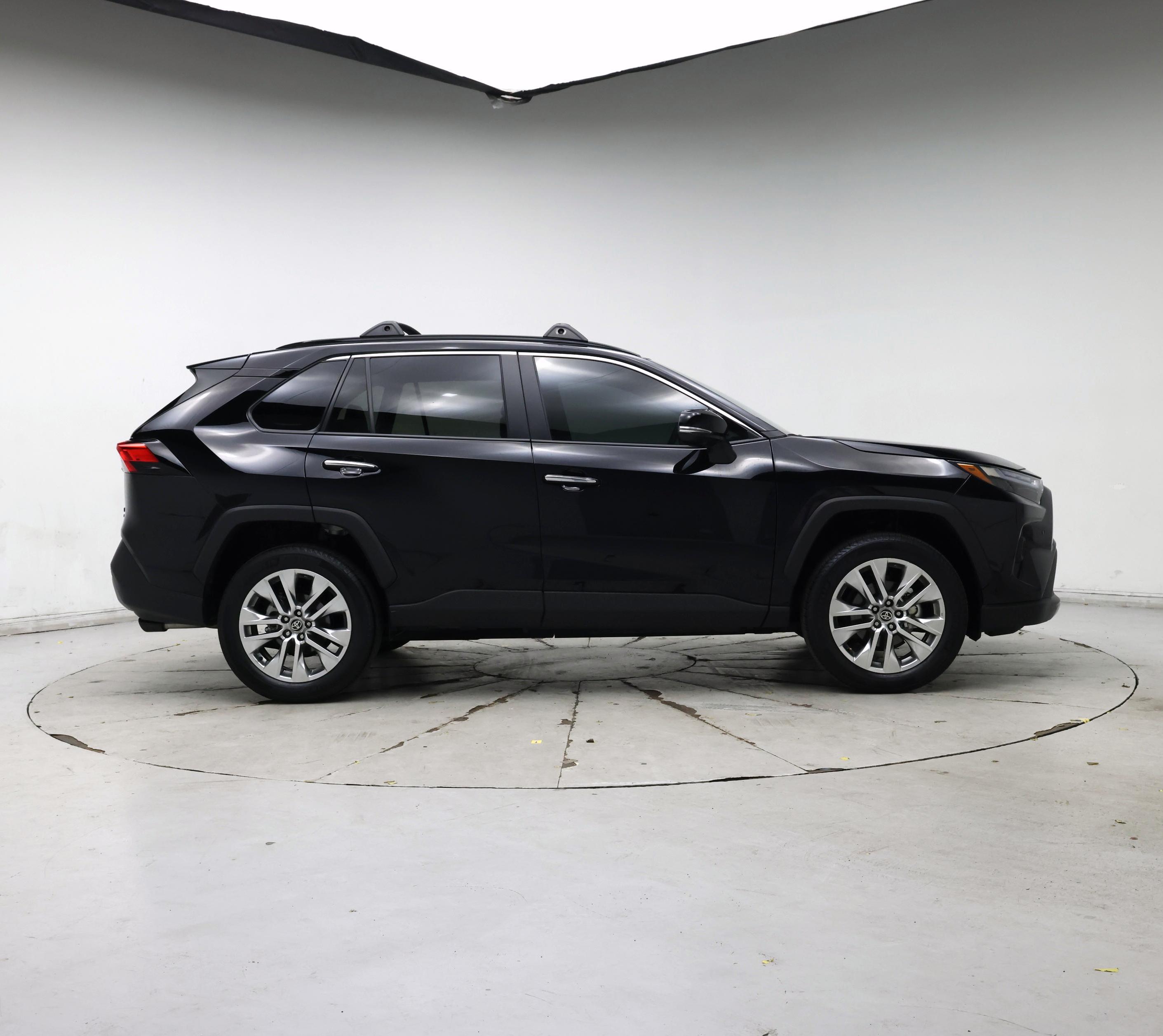 Thumbnail: 2025 Toyota RAV4 - 7