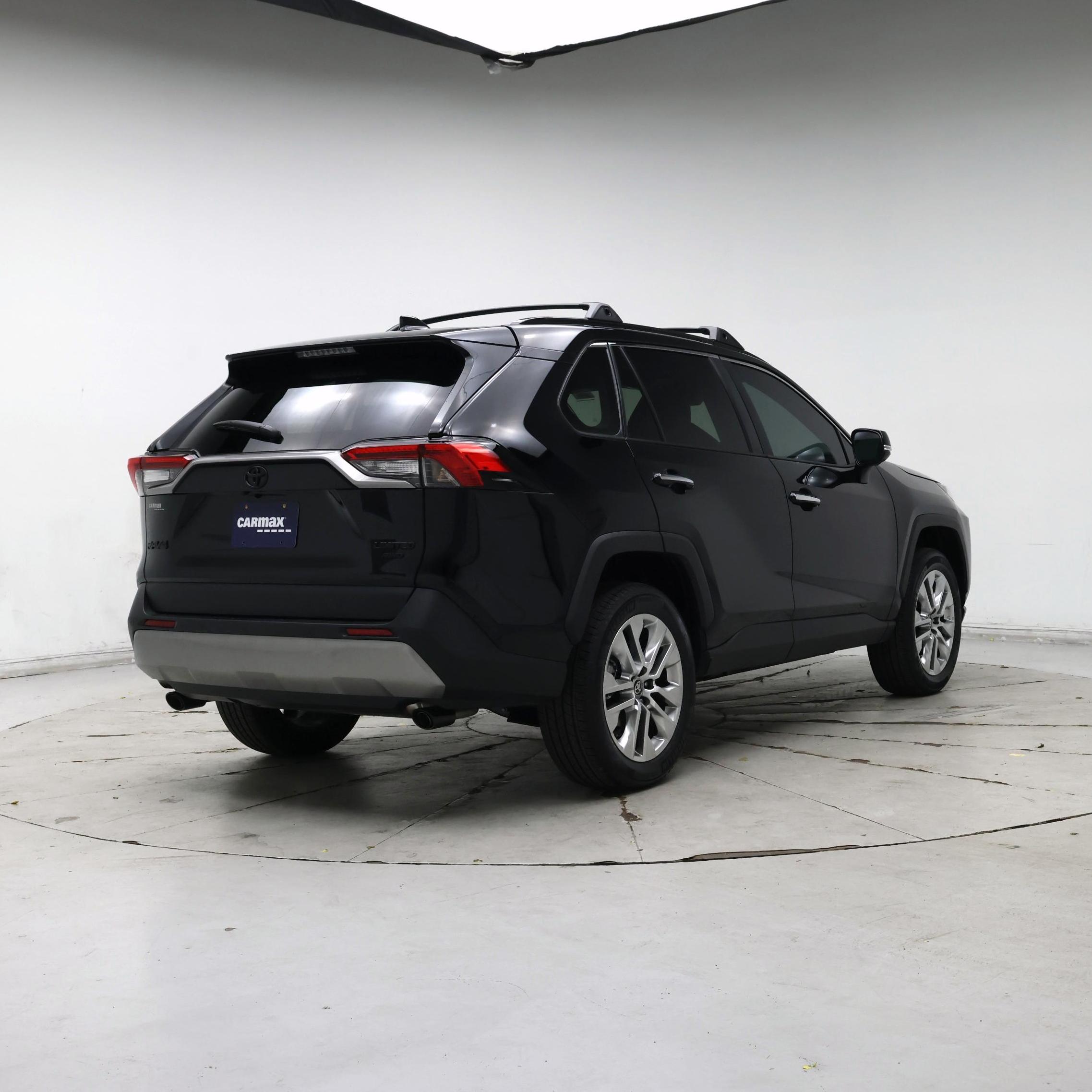 Thumbnail: 2025 Toyota RAV4 - 8