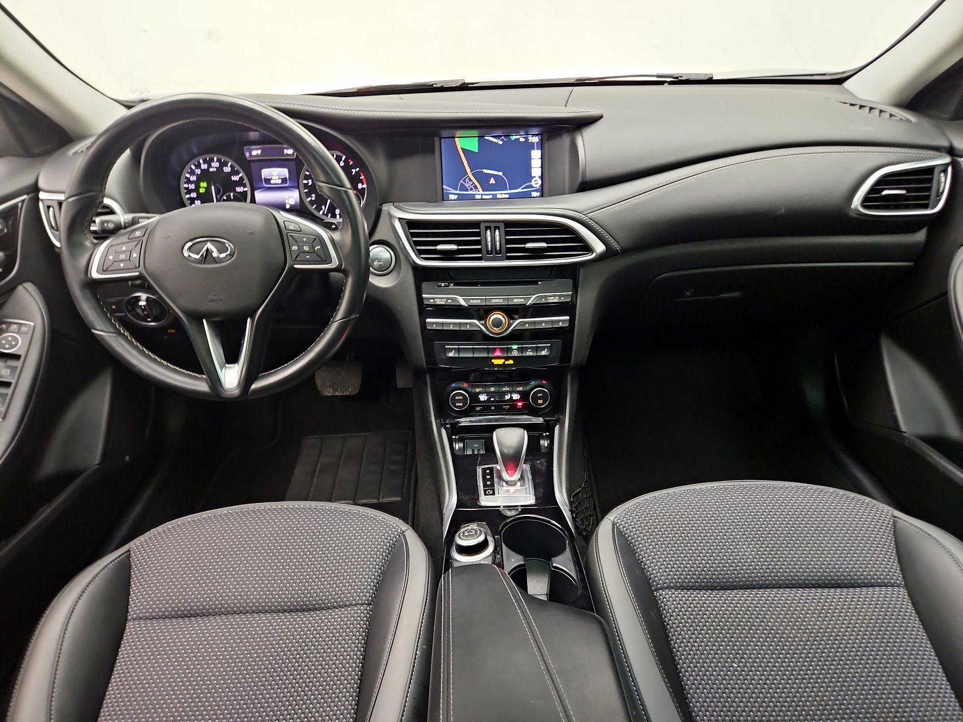 Thumbnail: 2019 INFINITI QX30 - 9