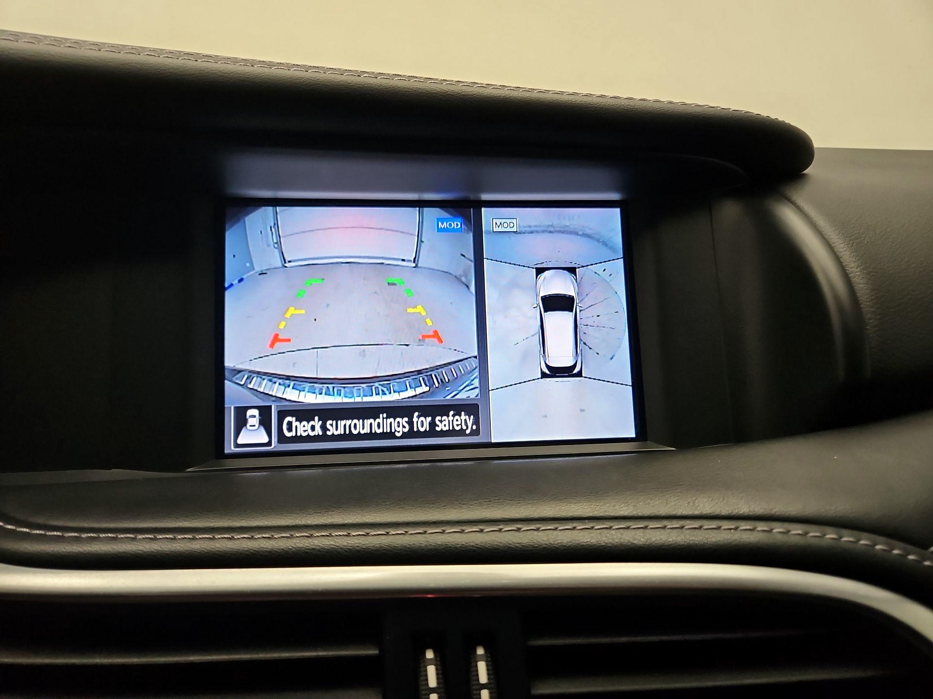 Thumbnail: 2019 INFINITI QX30 - 15