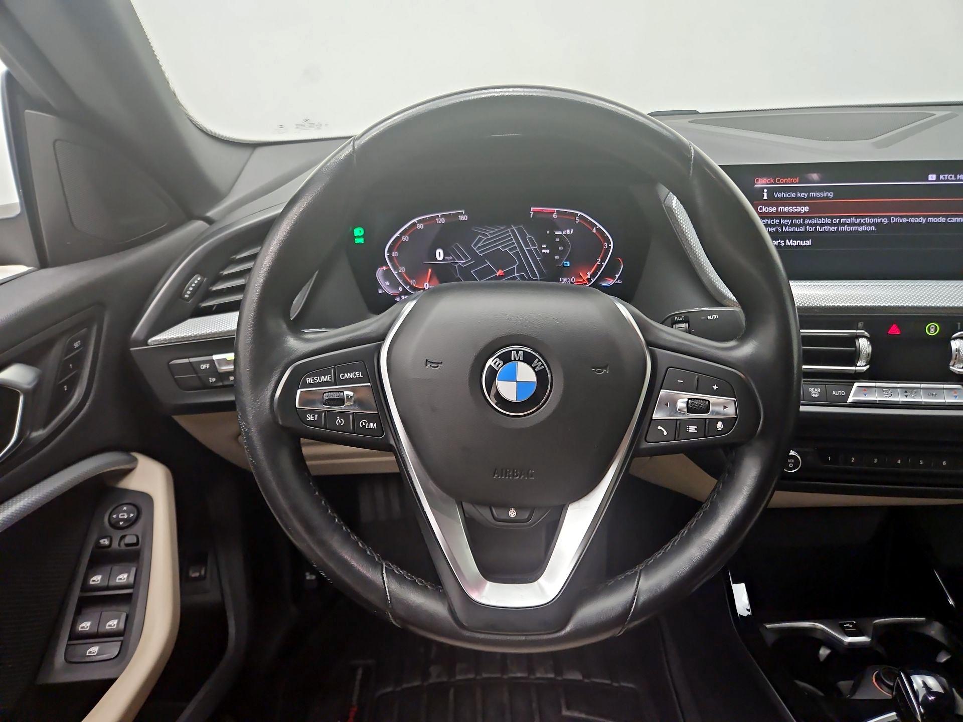 Thumbnail: 2022 BMW 2 Series - 10